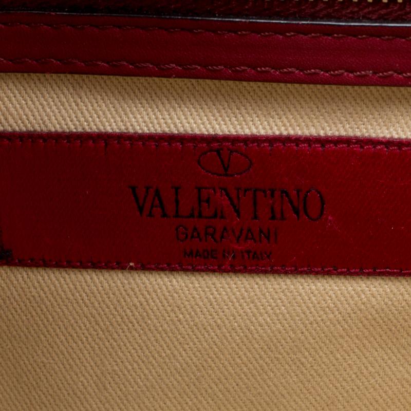 Valentino Burgundy Leather Rockstud Medium Glam Lock Flap Bag In Good Condition In Dubai, Al Qouz 2