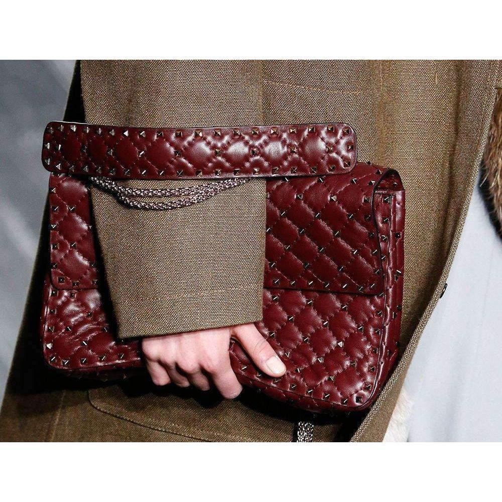 Valentino Burgundy Medium Rockstud Matelassé Bag LW0B0122NAP In New Condition For Sale In Brossard, QC