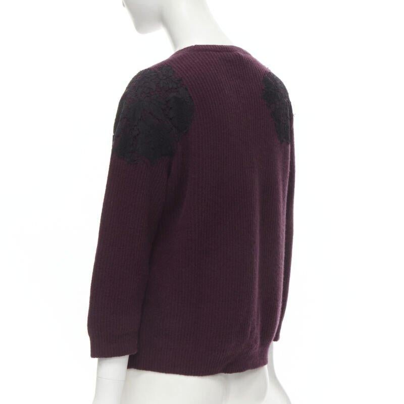 VALENTINO burgundy red virgin wool cashmere black lace applique sweater XL For Sale 2