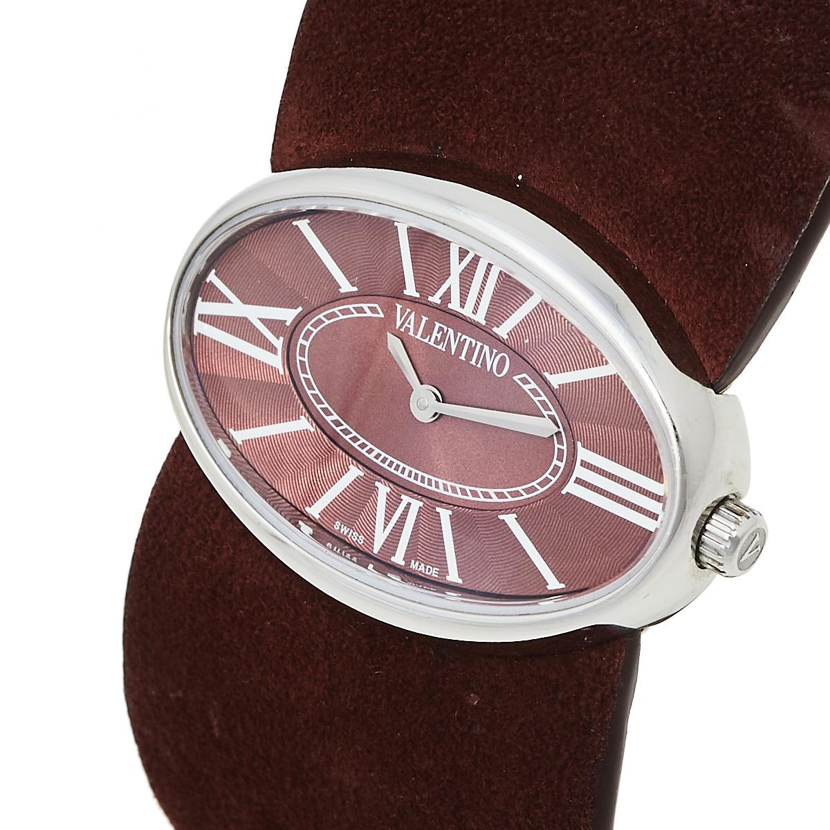 Crafted using stainless steel, this watch by Valentino exhibits the brand’s timelessness and elegance in every little detail of the stunning watch. The oval-shaped case and the burgundy leather bracelet look very chic and modern. The stylish design