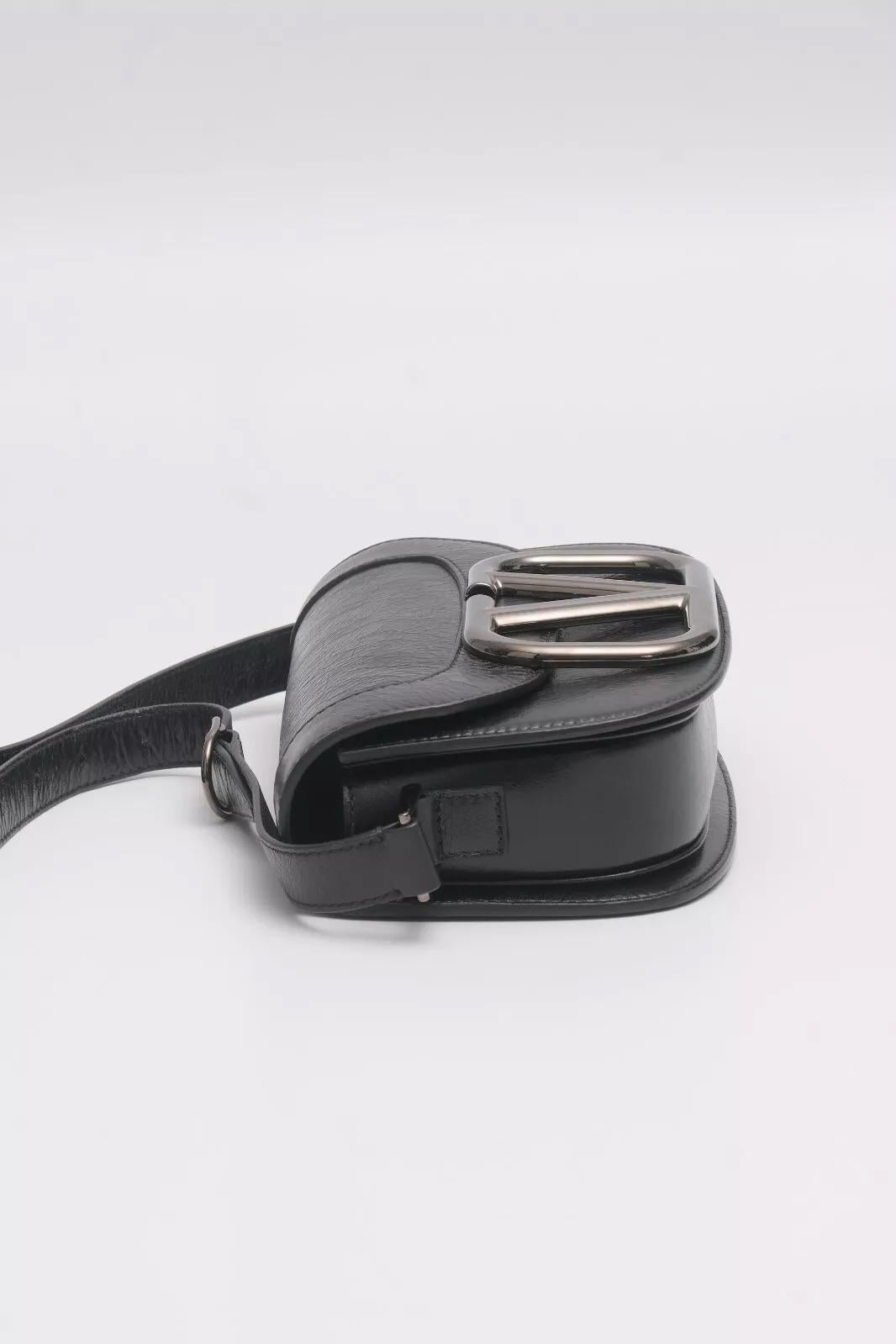 Women's Valentino Calfskin Supervee Shoulder Bag Black For Sale
