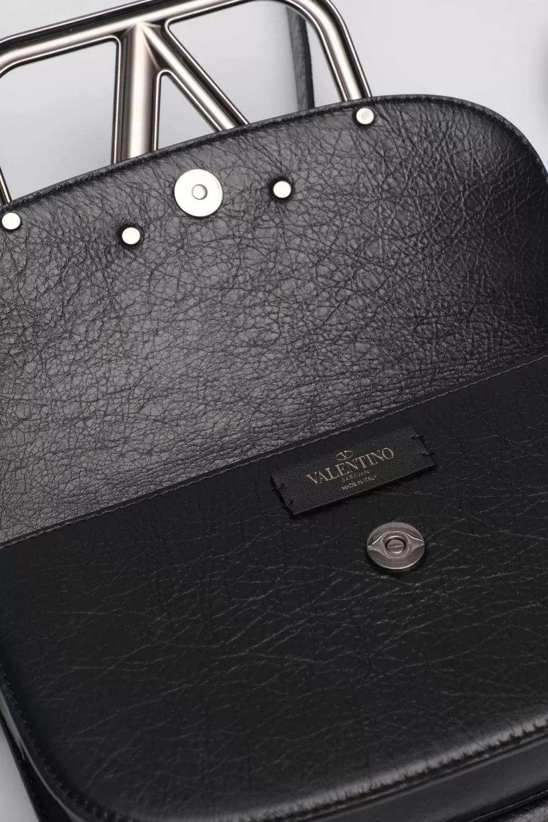Valentino Calfskin Supervee Shoulder Bag Black For Sale 2