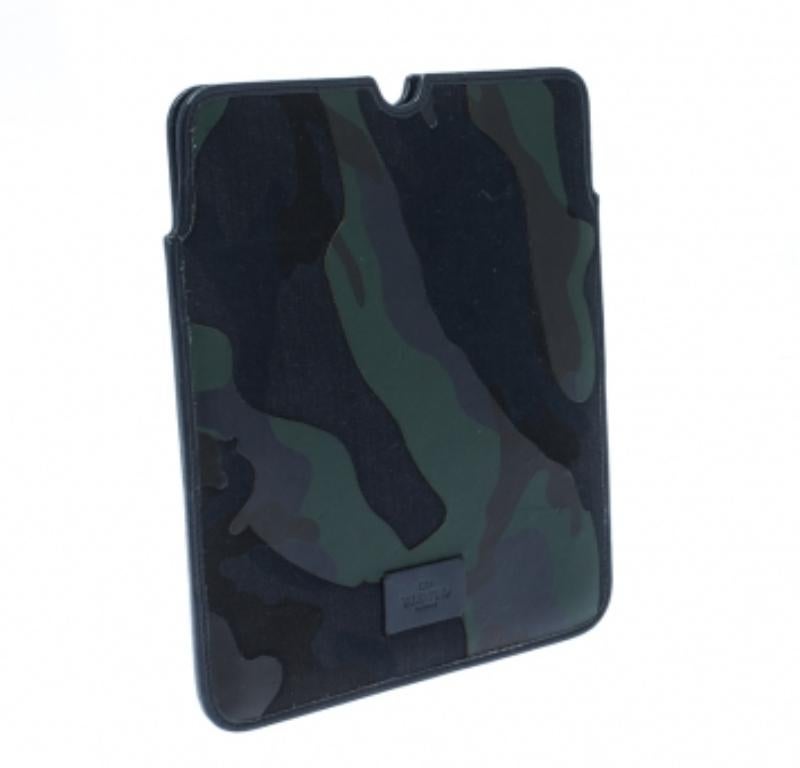 Valentino Porta iPad 2 in pelle camo in vendita 2