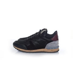 Valentino, Camouflage rockrunner sneakers in black/bordeaux in size 39