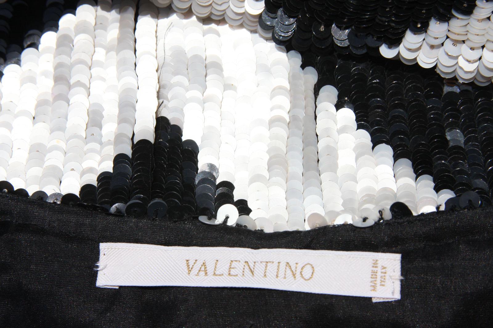 Gray Valentino Chevron Pattern White and Black Silk Sequin Long Skirt It. 44 - US 6