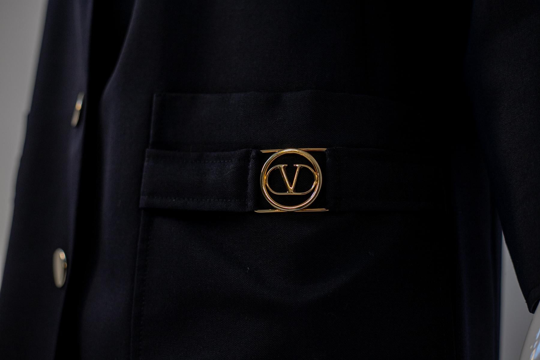 Valentino Chic Vintage Blazer in Black Cotton In Good Condition For Sale In Milano, IT