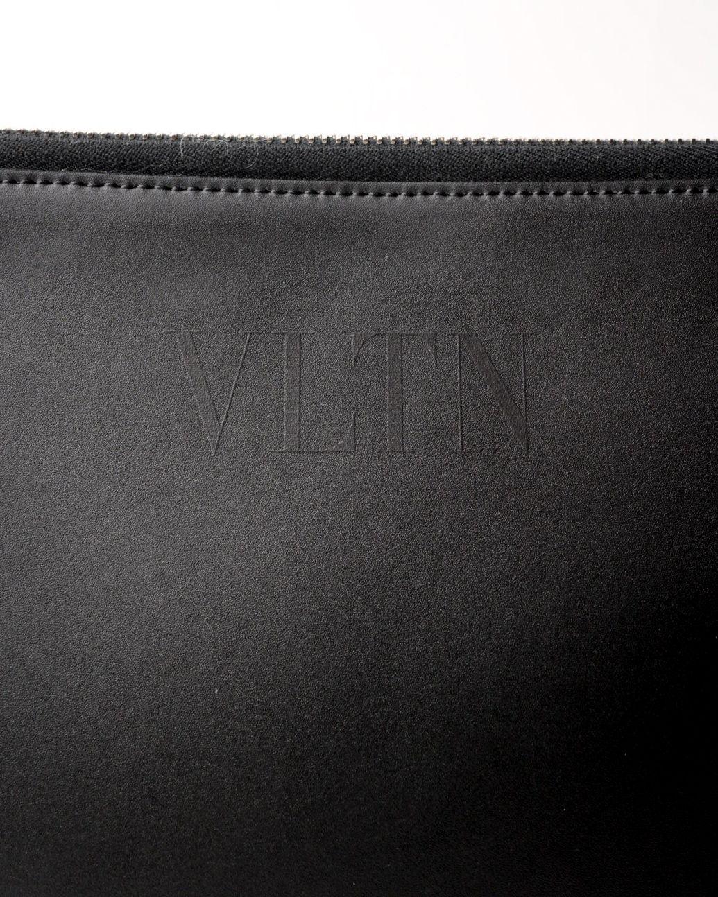 Valentino Clutch MM Peony Nera in vendita 8