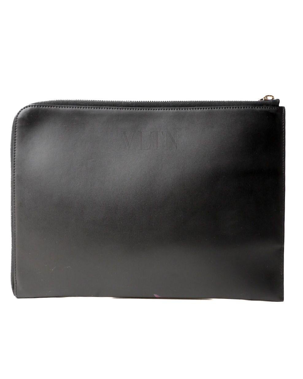 Valentino Clutch MM Peony Nera In condizioni ottime in vendita a Torre Del Greco, IT