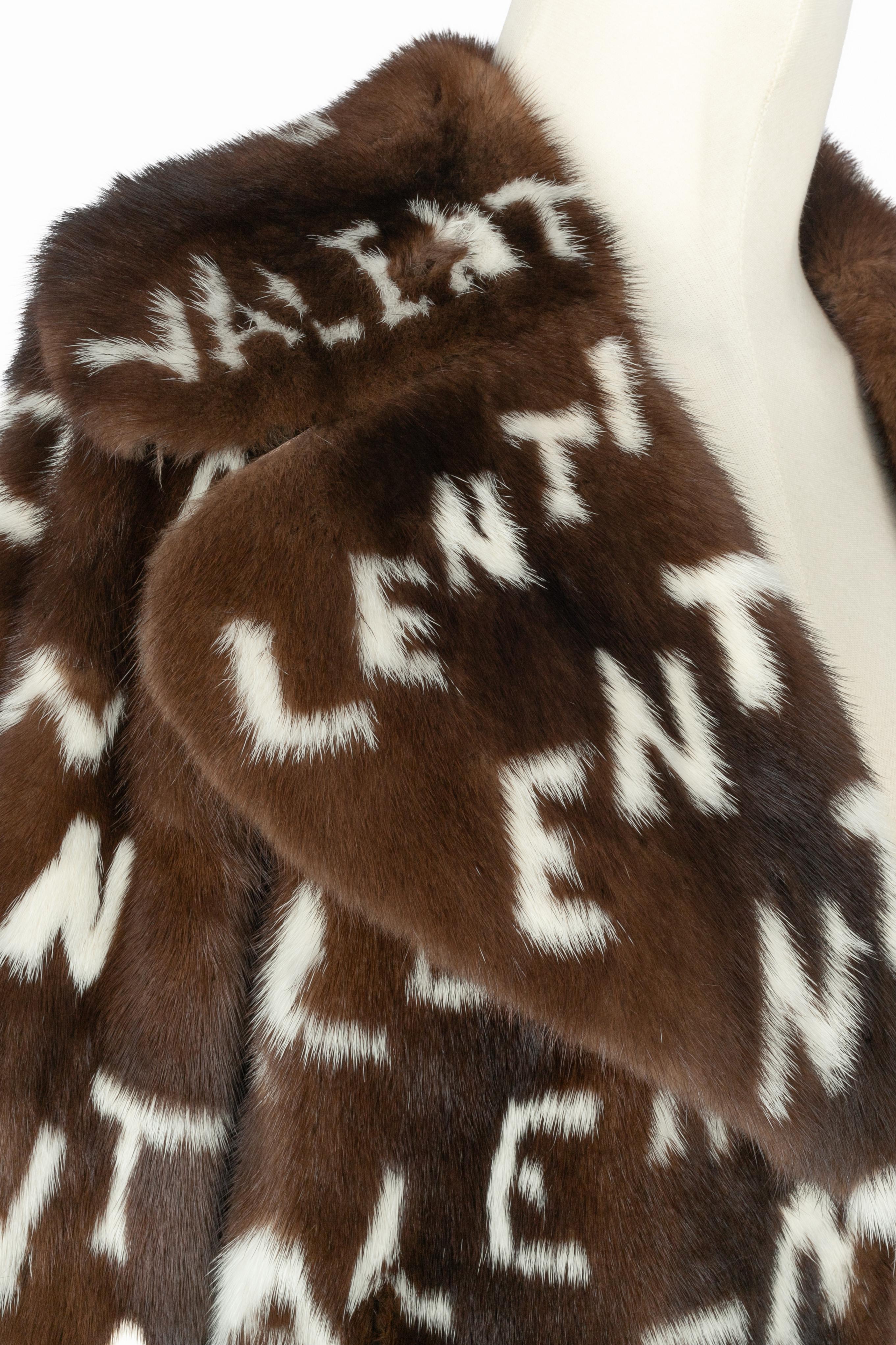 Manteau Valentino Excellent état - En vente à SAINT-OUEN-SUR-SEINE, FR