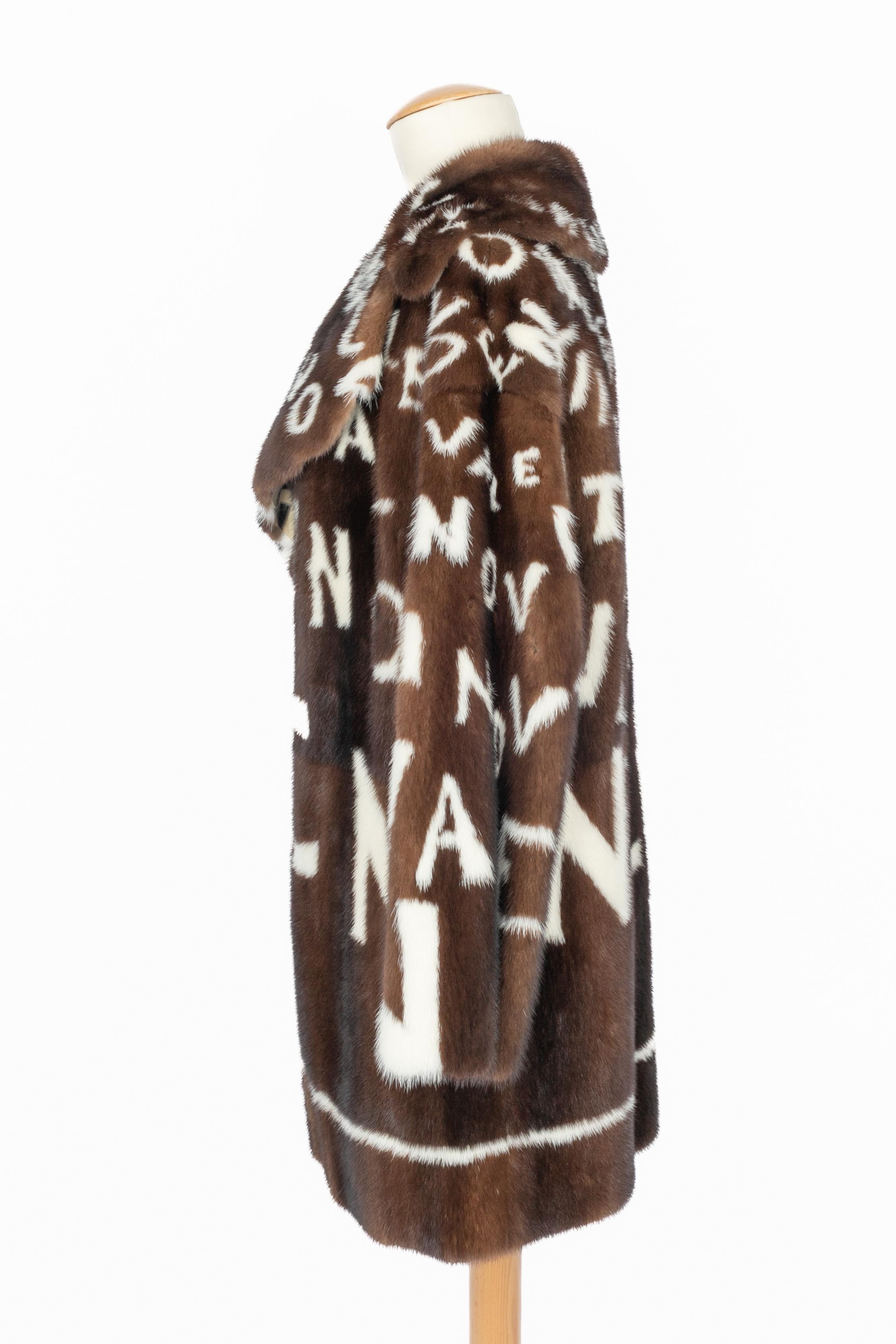 Manteau Valentino en vente 2