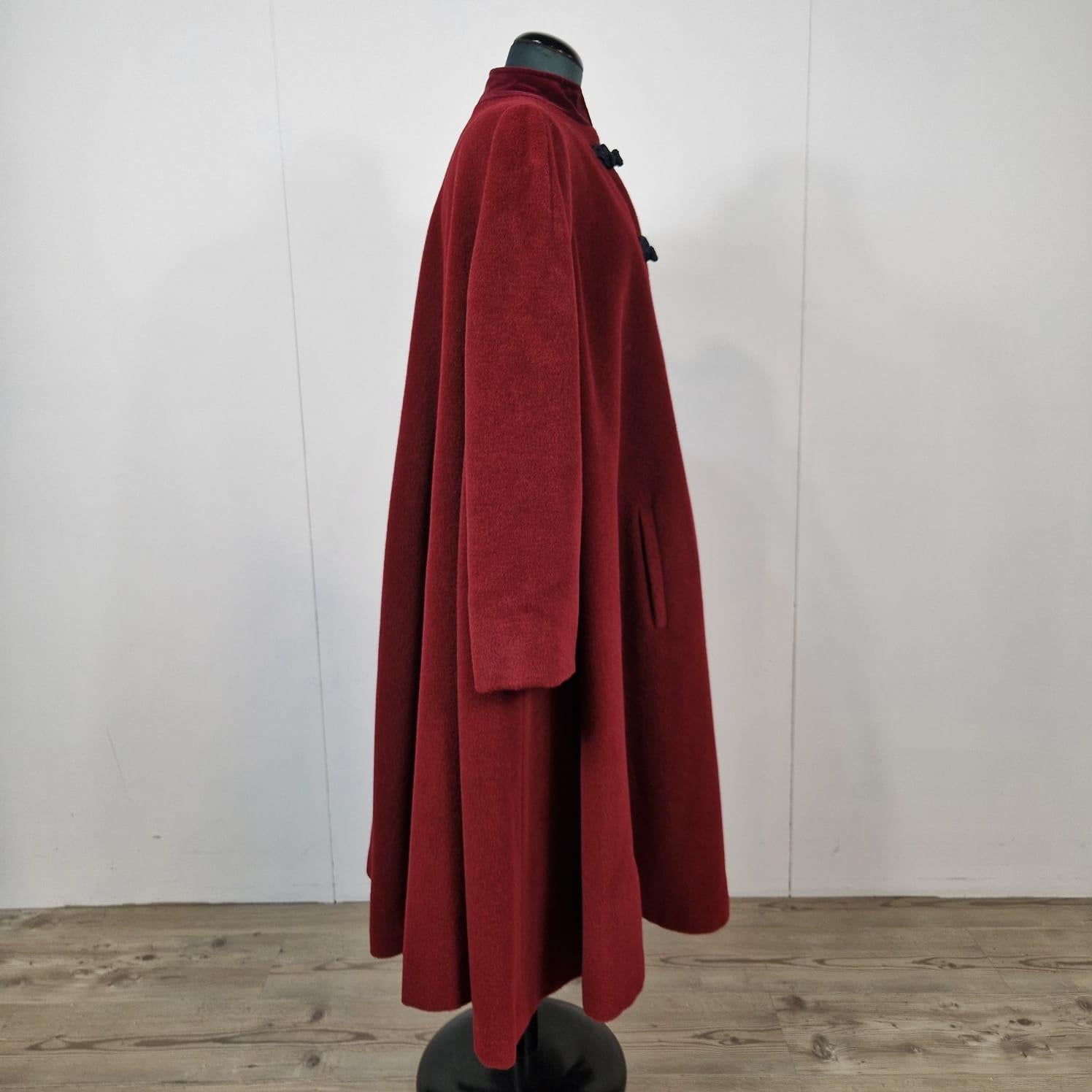 Valentino coat in burgundy wool. 2