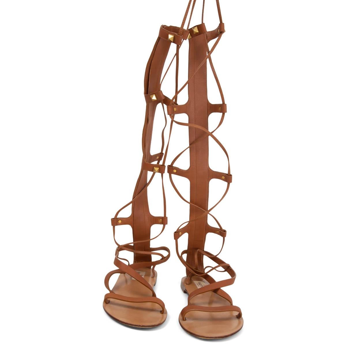Brown VALENTINO cognac brown leather APHRODITE ROCKSTUD GLADIATOR Sandals Shoes 37.5 For Sale