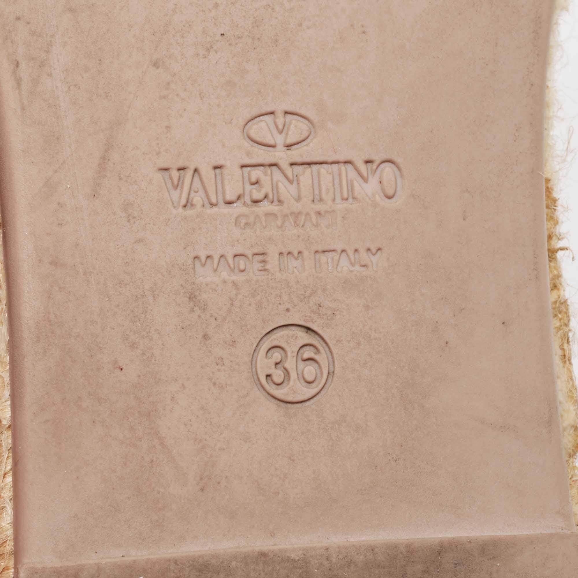 Valentino Espadrilles en cuir brodées corail, taille 36 en vente 2