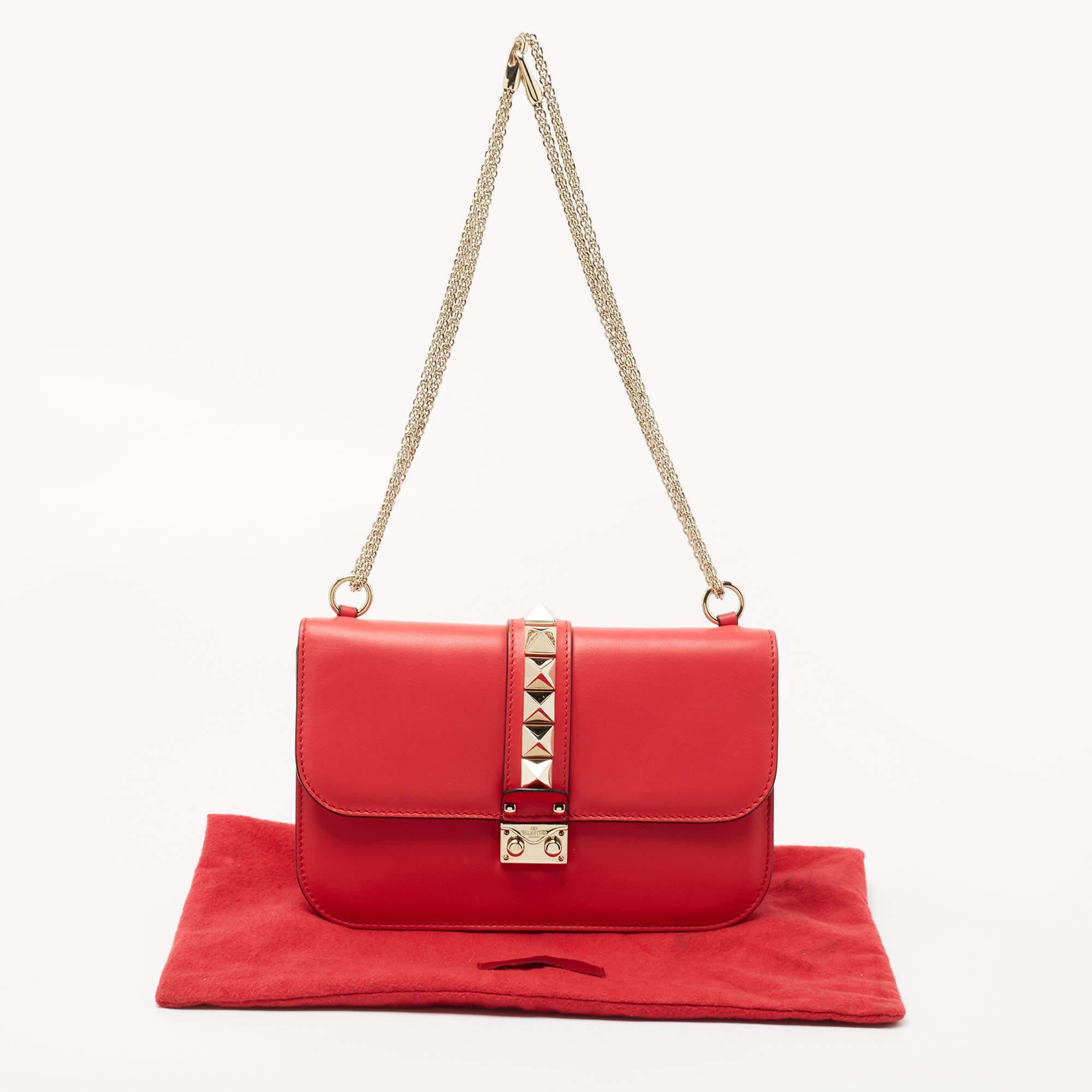 Valentino Coral Red Leather Medium Glam Lock Chain Shoulder Bag For Sale 10