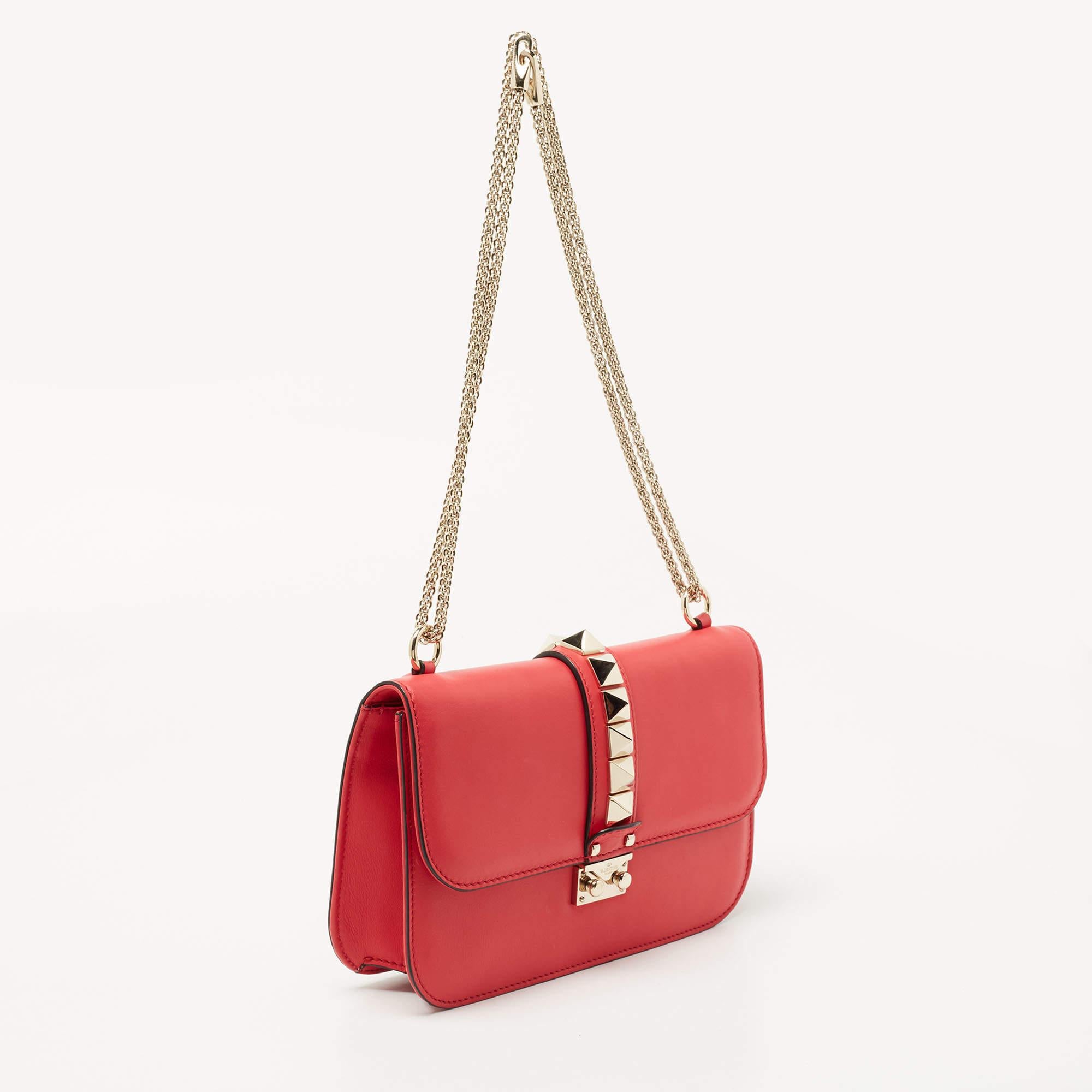Women's Valentino Coral Red Leather Medium Glam Lock Chain Shoulder Bag For Sale