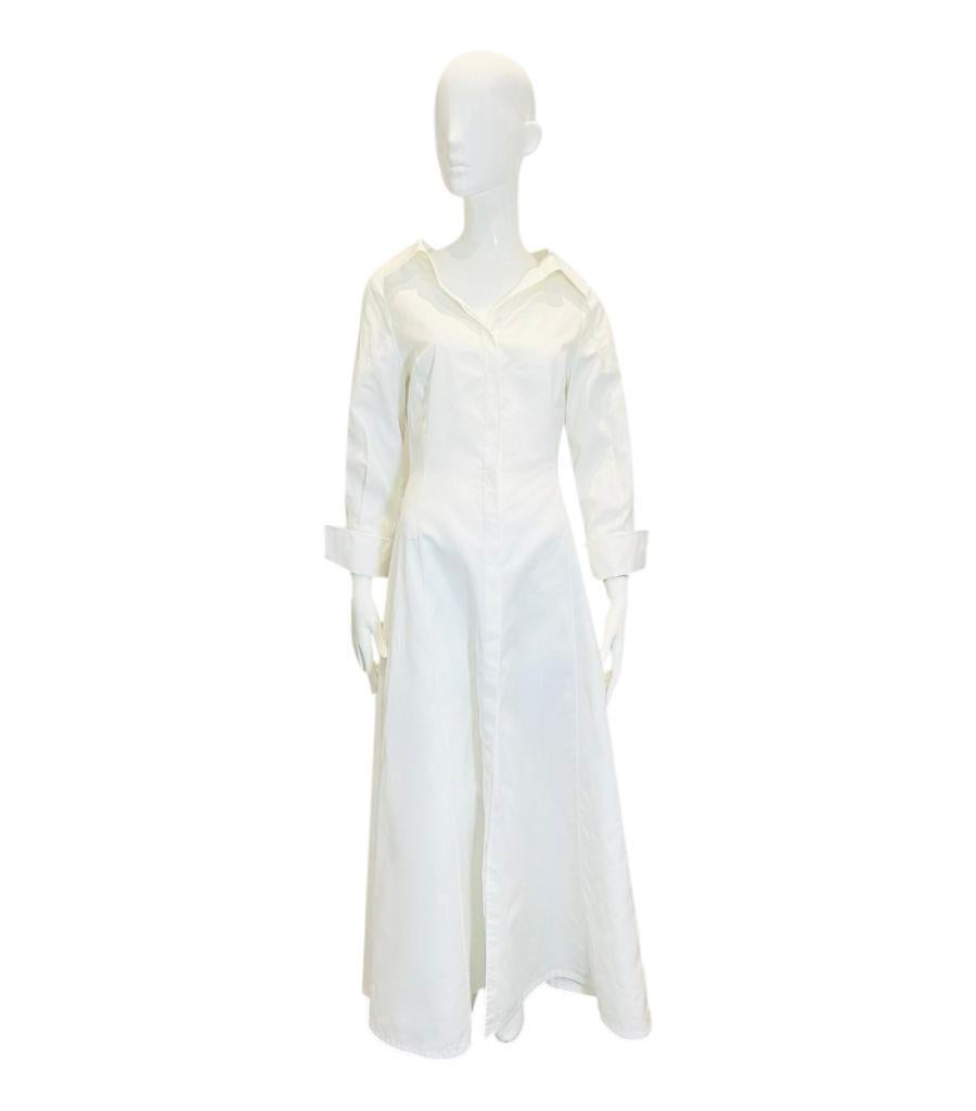Valentino Cotton Shirt Dress

White maxi dress crafted in cotton poplin.

Designed with a classic collar, button fastening along the centre and A-Line silhouette. Rrp £2900

Size – 42IT

Condition – Very Good

Composition – 100% Cotton