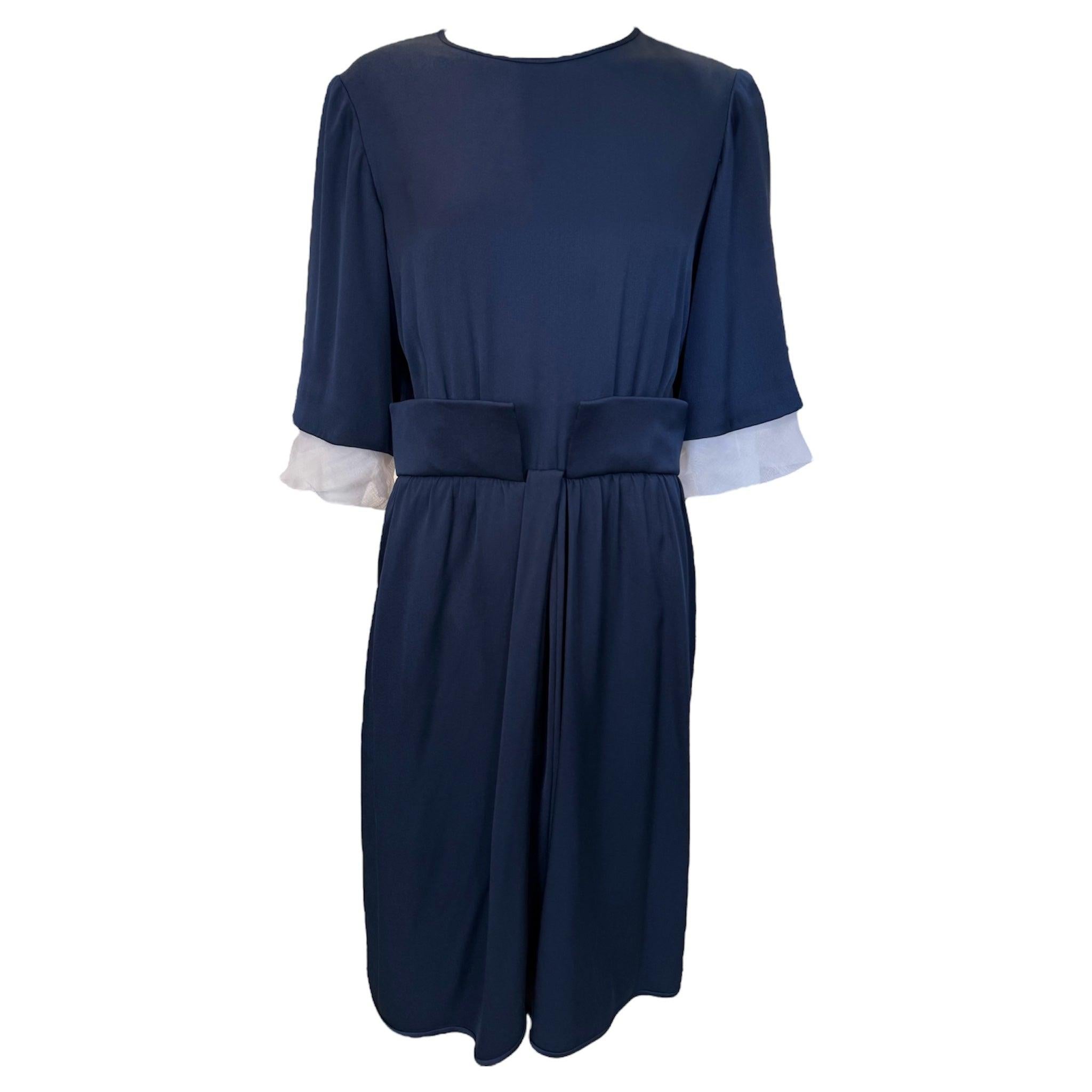 Valentino Couture - Robe classique en sergé de soie bleu marine, années 1980 en vente