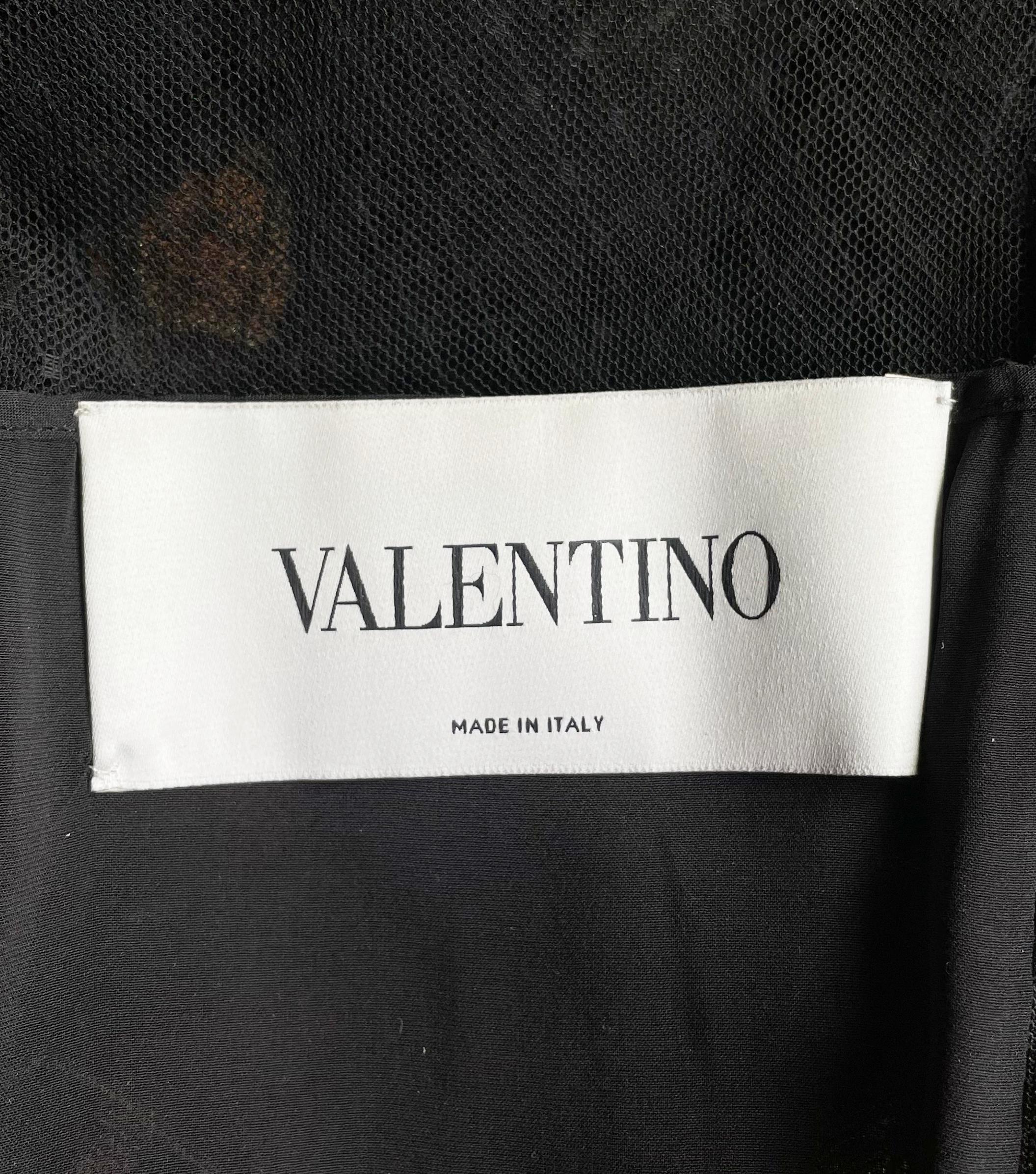 Robe brodée en maille Valentino Couture, 2014  en vente 10