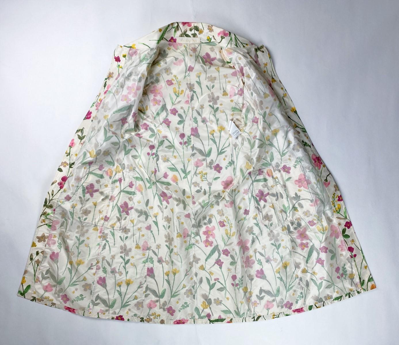 Valentino Couture summer dress and coat in printed silk taffeta Circa 2010 For Sale 7