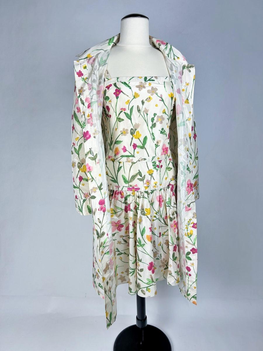 Valentino Couture summer dress and coat in printed silk taffeta Circa 2010 For Sale 2