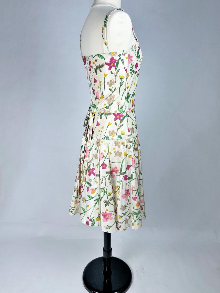 Valentino Couture summer dress and coat in printed silk taffeta Circa 2010 For Sale 4
