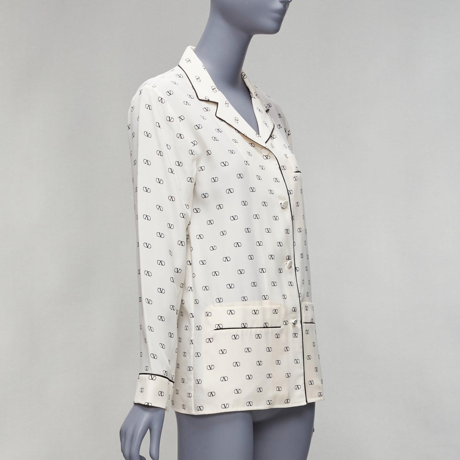 Women's VALENTINO cream 100% silk V logo black piping collared pajama shirt IT36 XXS For Sale