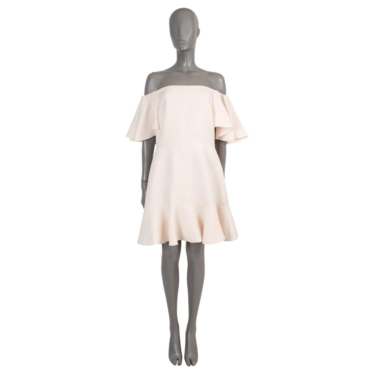 VALENTINO cream wool 2017 RUFFLED OFF-SHOULDER CREPE Dress 46 XL In Excellent Condition In Zürich, CH