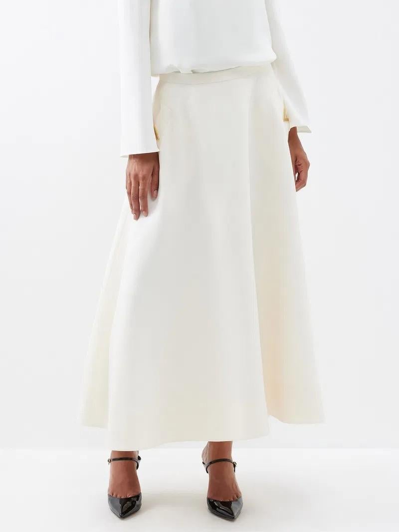 Valentino Couture - Jupe midi en laine et soie crème 2024 VLOGO CREPE COUTURE 40 S en vente 1