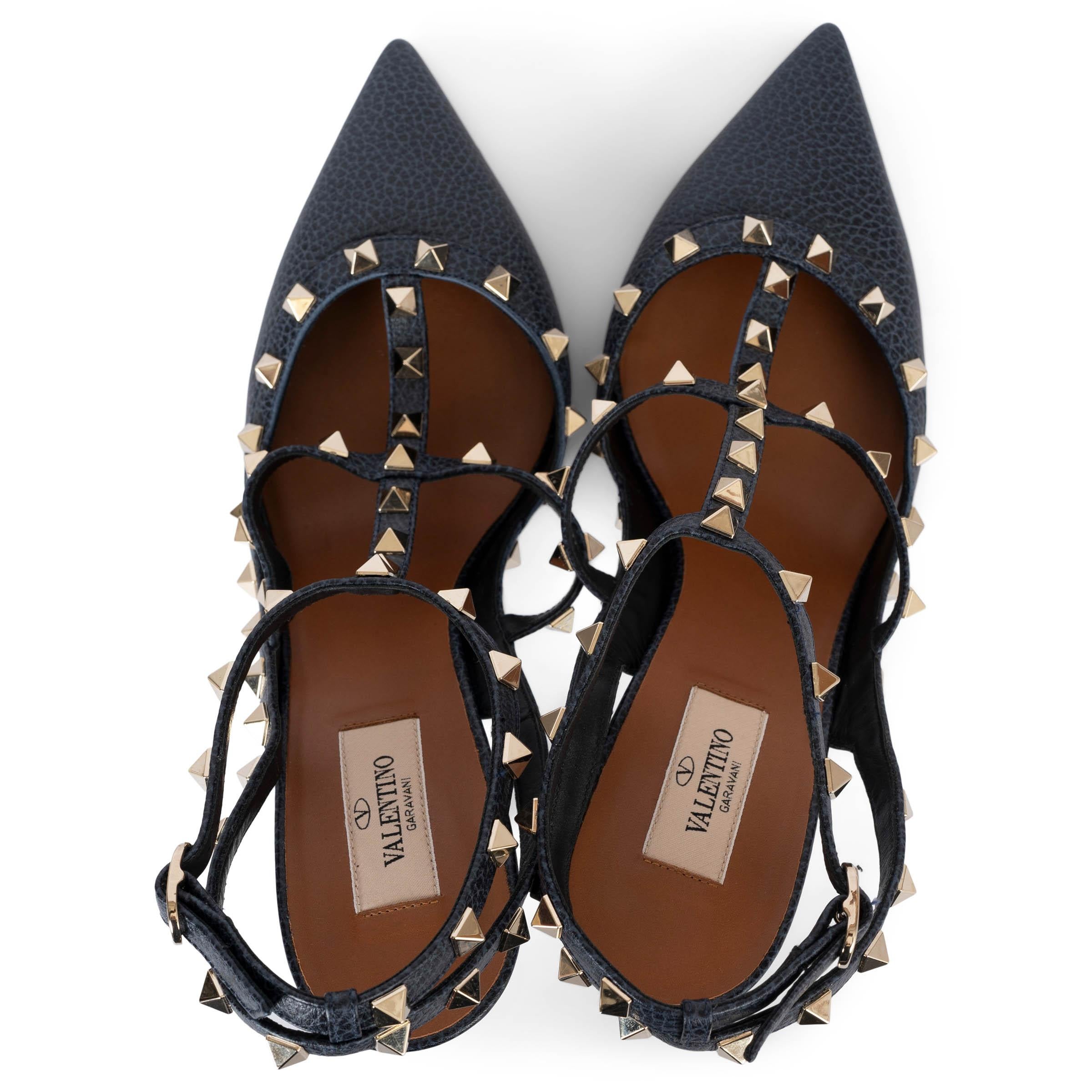 Donna Valentino, pelle blu scuro ROCKSTUD CAGE SLINGBACK Scarpe 42 in vendita