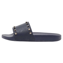 Used Valentino Dark Blue Rubber Rockstud Pool Slide Flats Size 40