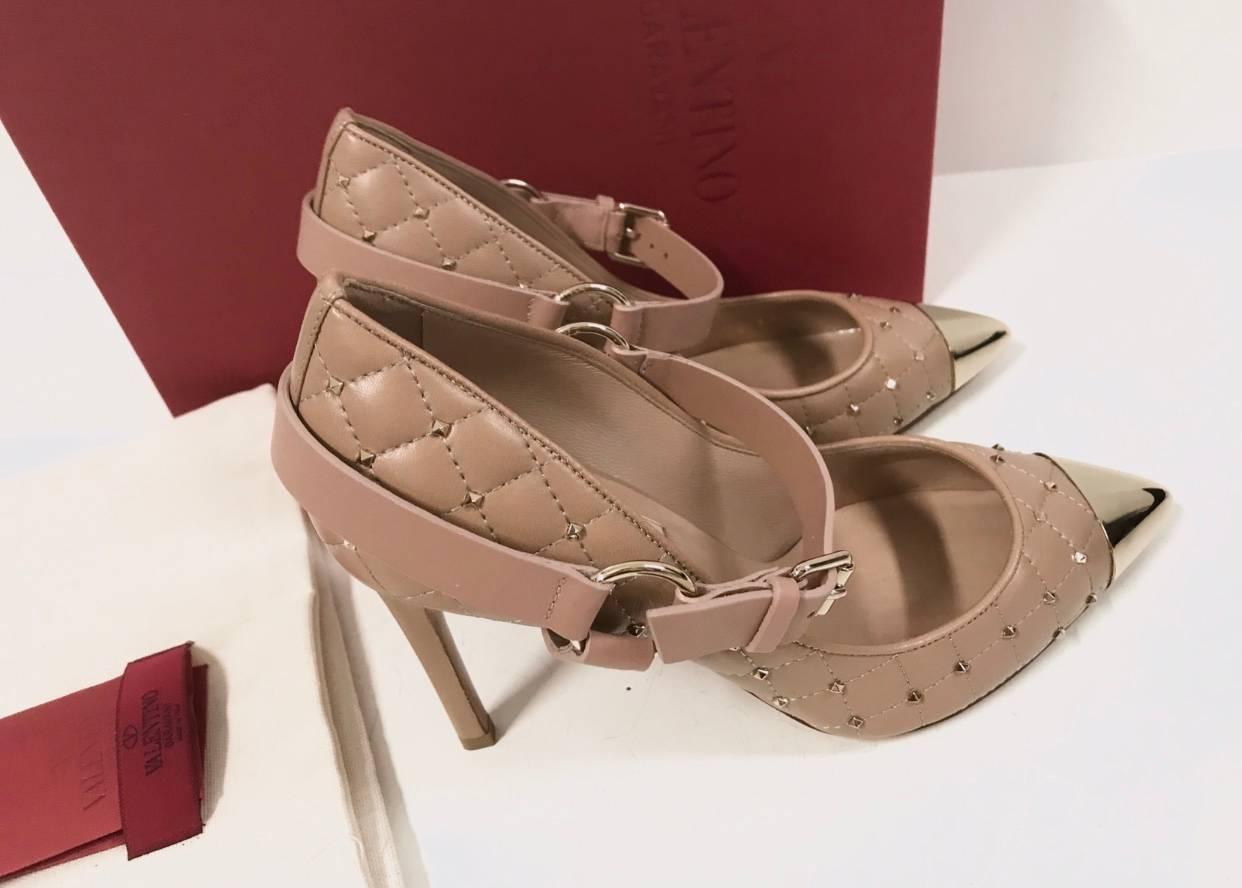 Valentino Decoltè Spike Antique Pink and Beige Leather High Heels Shoes, 2017 For Sale 5
