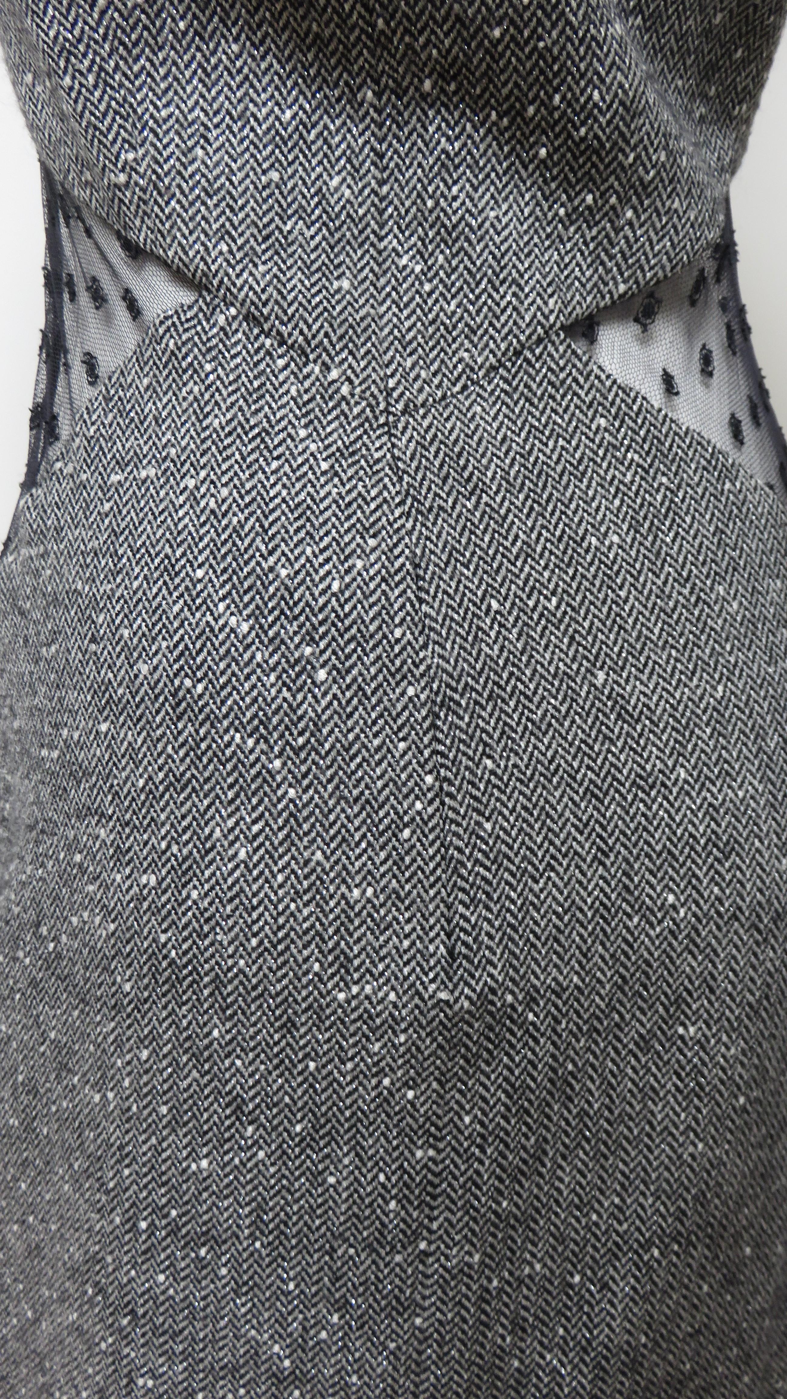 Valentino - Robe avec découpes sur les côtés, années 1990 en vente 9