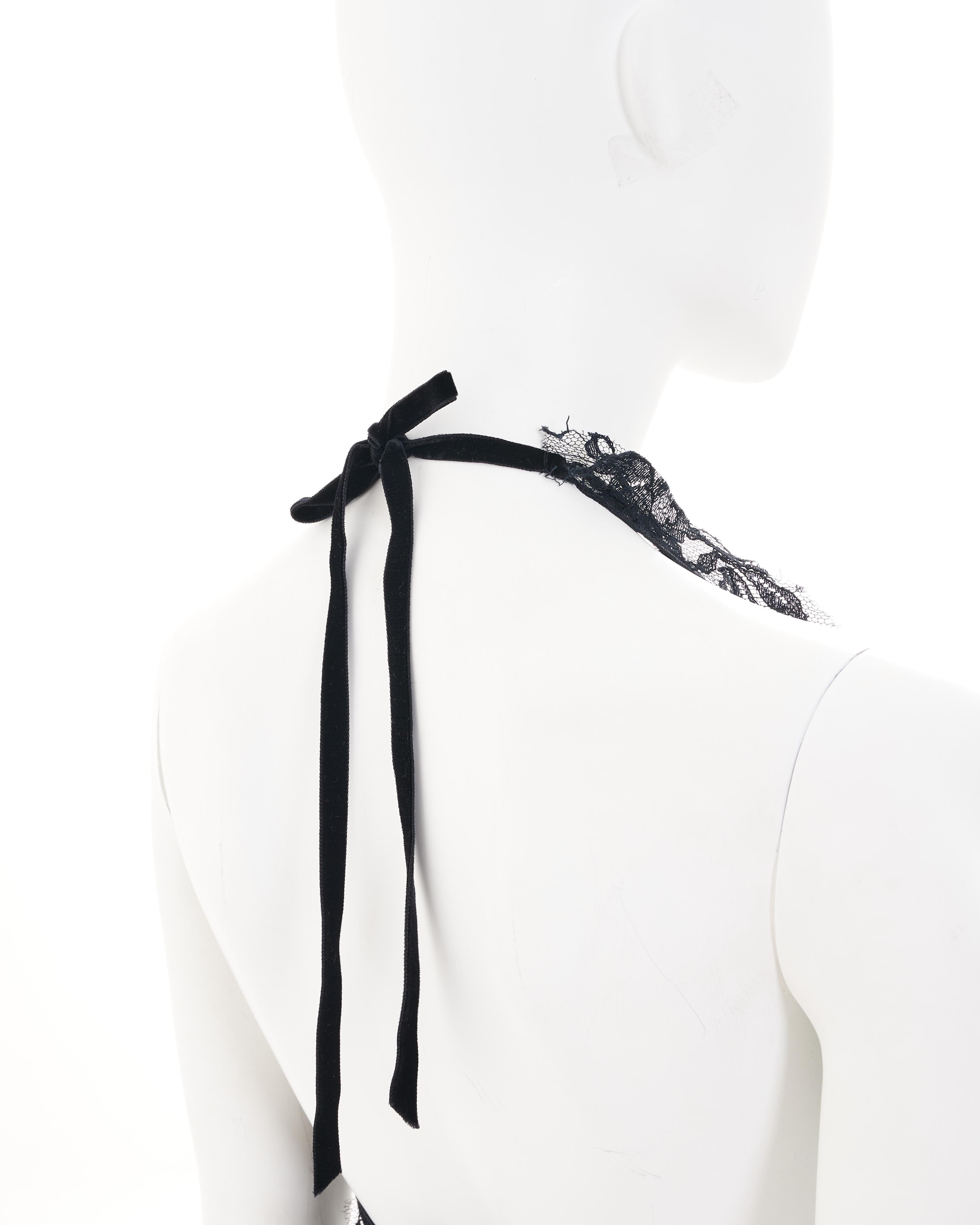 Valentino Early 00's Black Midi Dress with Floreal Laced Details in vendita 2