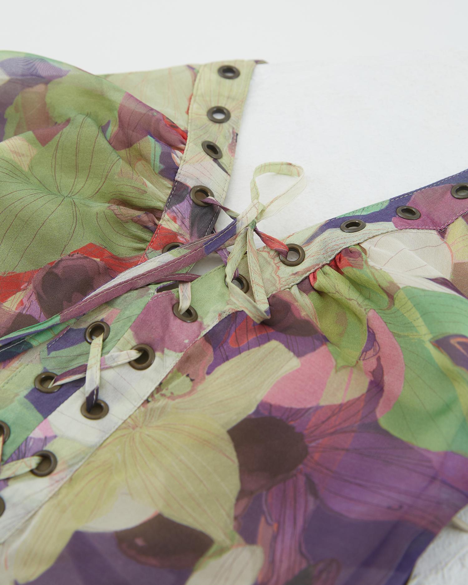 Valentino Early 2000s Vestido de noche halter de gasa de seda con motivos florales Gris