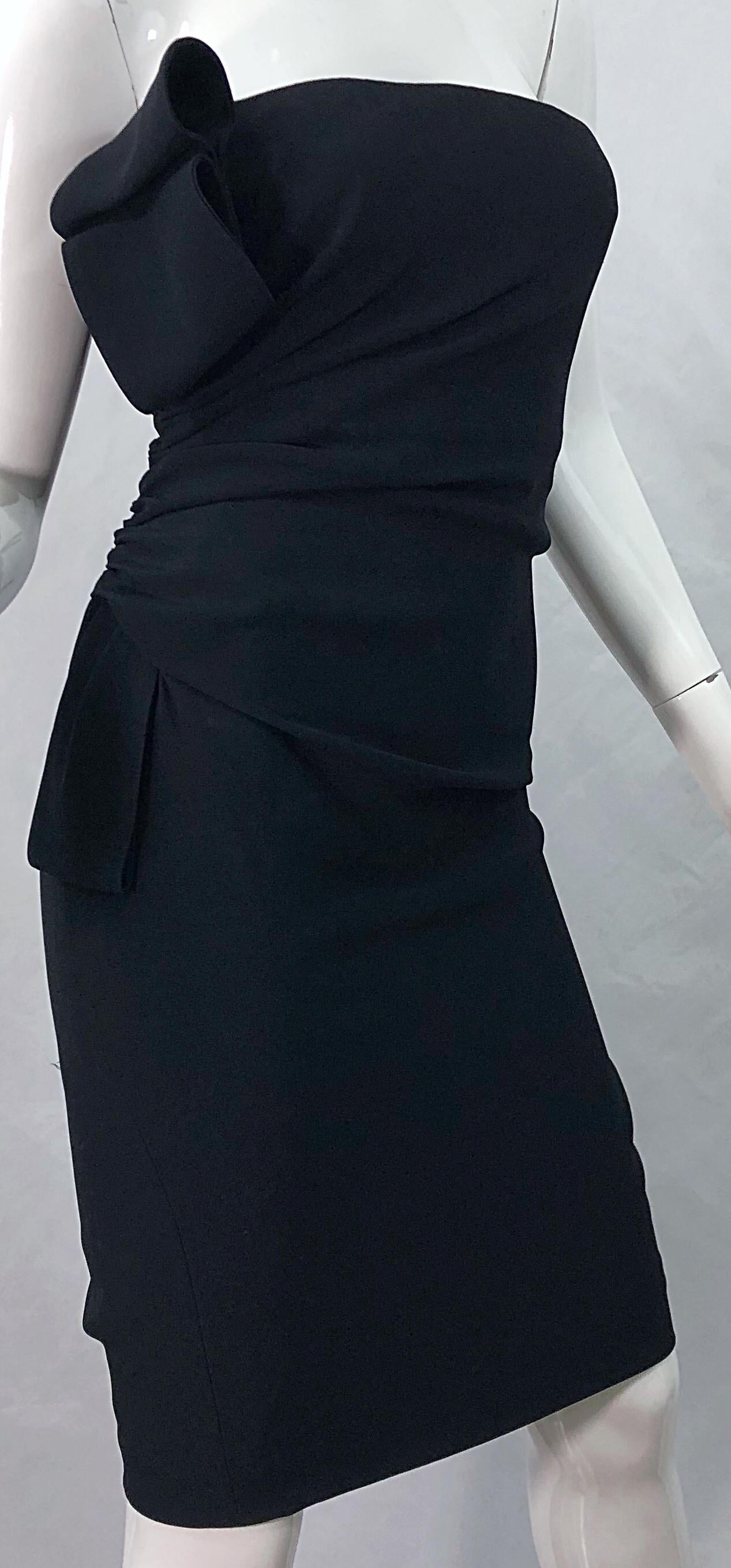 Valentino Early 2000s Size 8 Black Strapless Avant Garde Strapless Dress For Sale 4