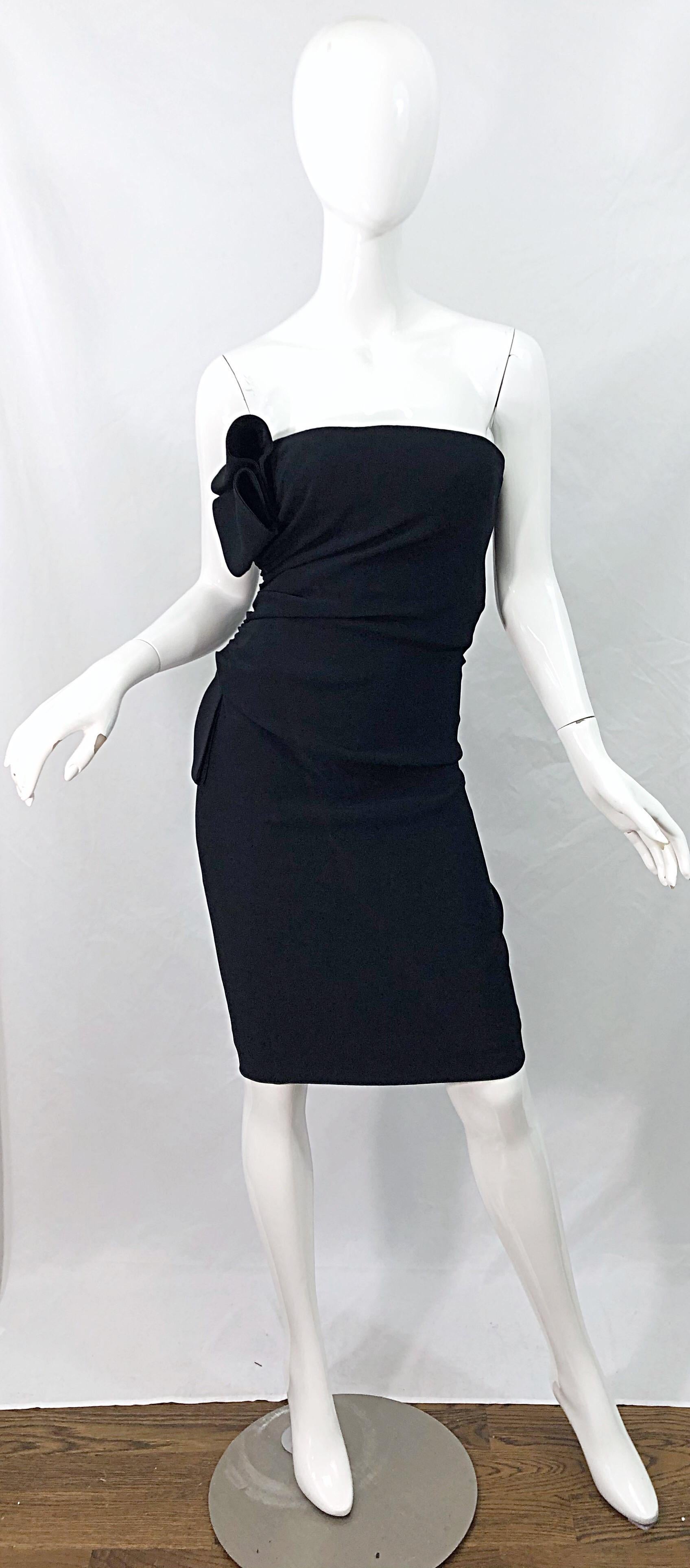 Valentino Early 2000s Size 8 Black Strapless Avant Garde Strapless Dress For Sale 6