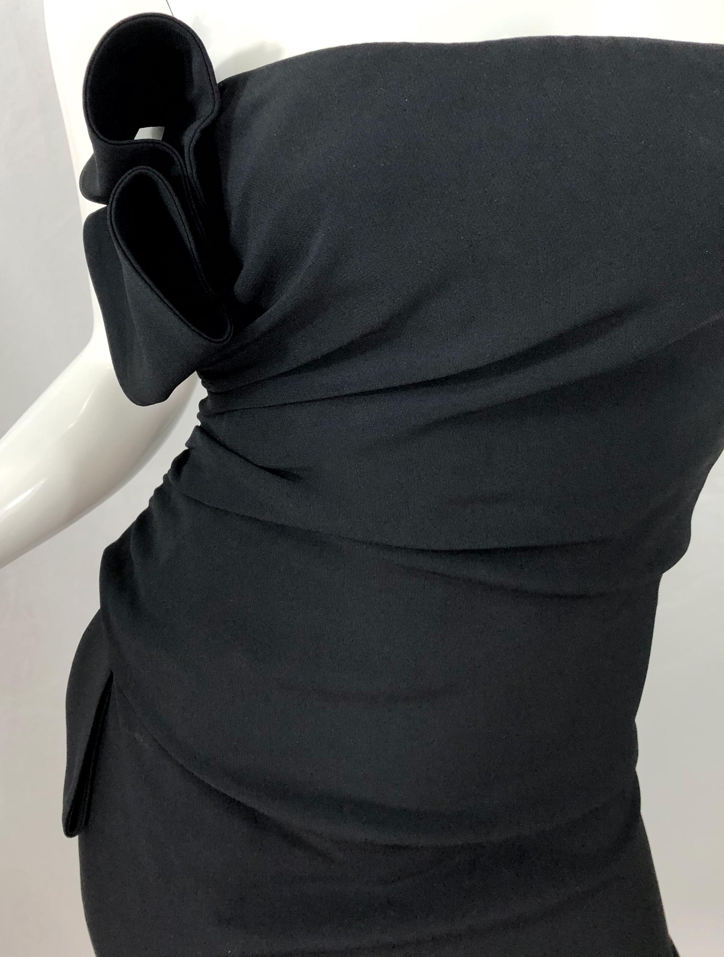 Valentino Early 2000s Size 8 Black Strapless Avant Garde Strapless Dress In Excellent Condition For Sale In San Diego, CA