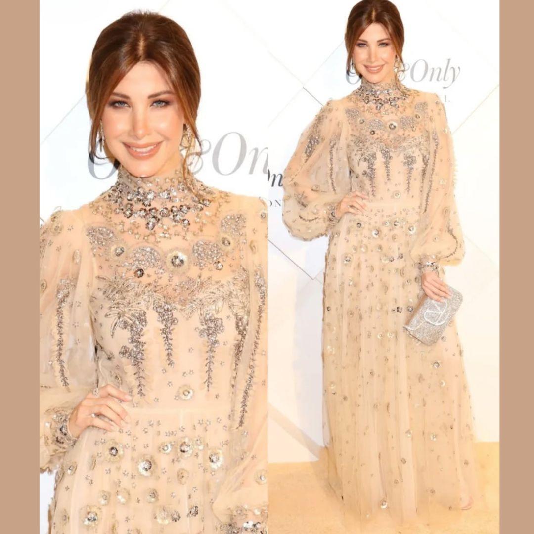 Valentino - Robe de soirée transparente avec ornements Taille 46IT Bon état - En vente à Saint Petersburg, FL
