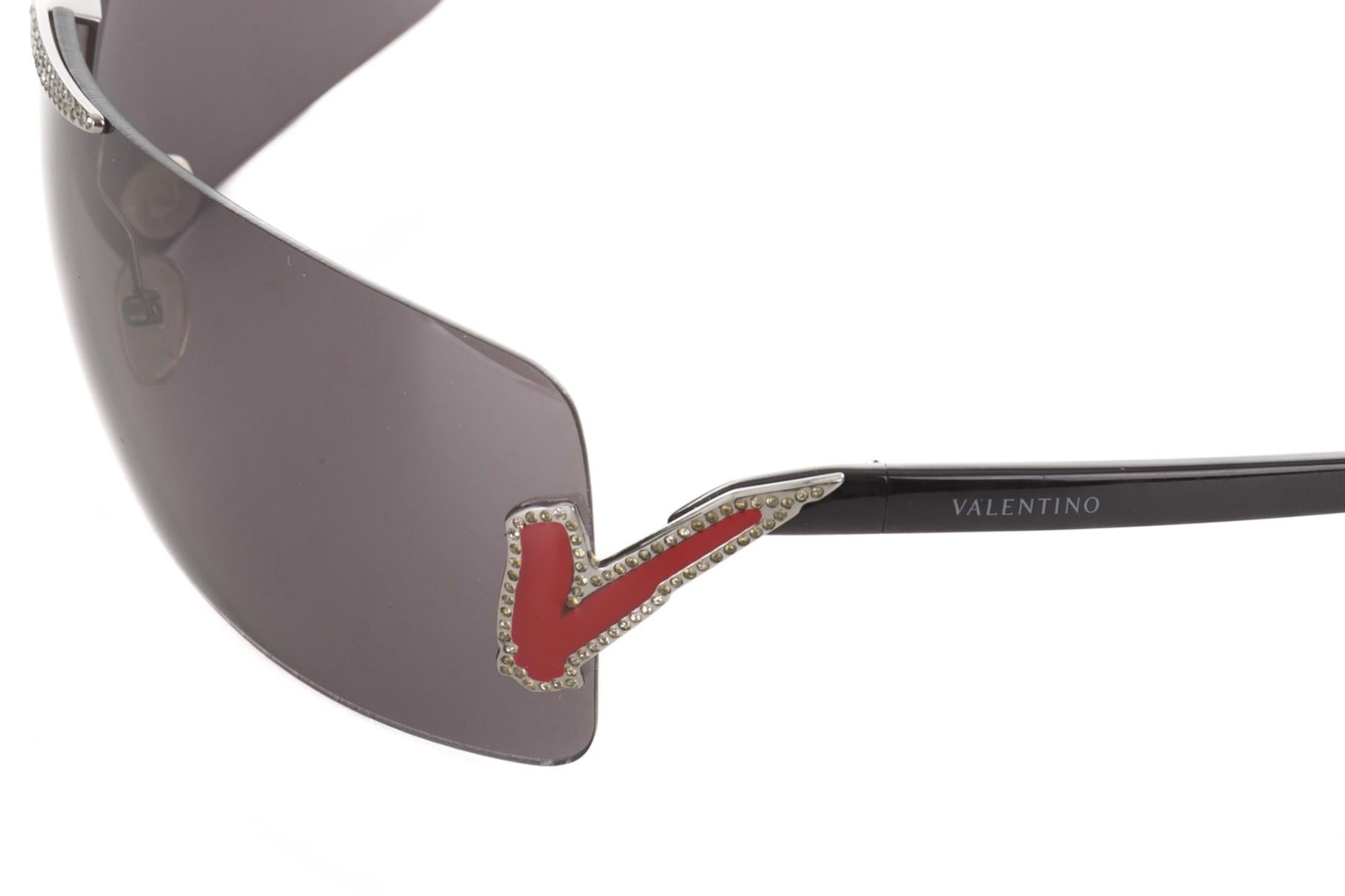 Gray Valentino embellished shield sunglasses with red logo, early 2000s For Sale
