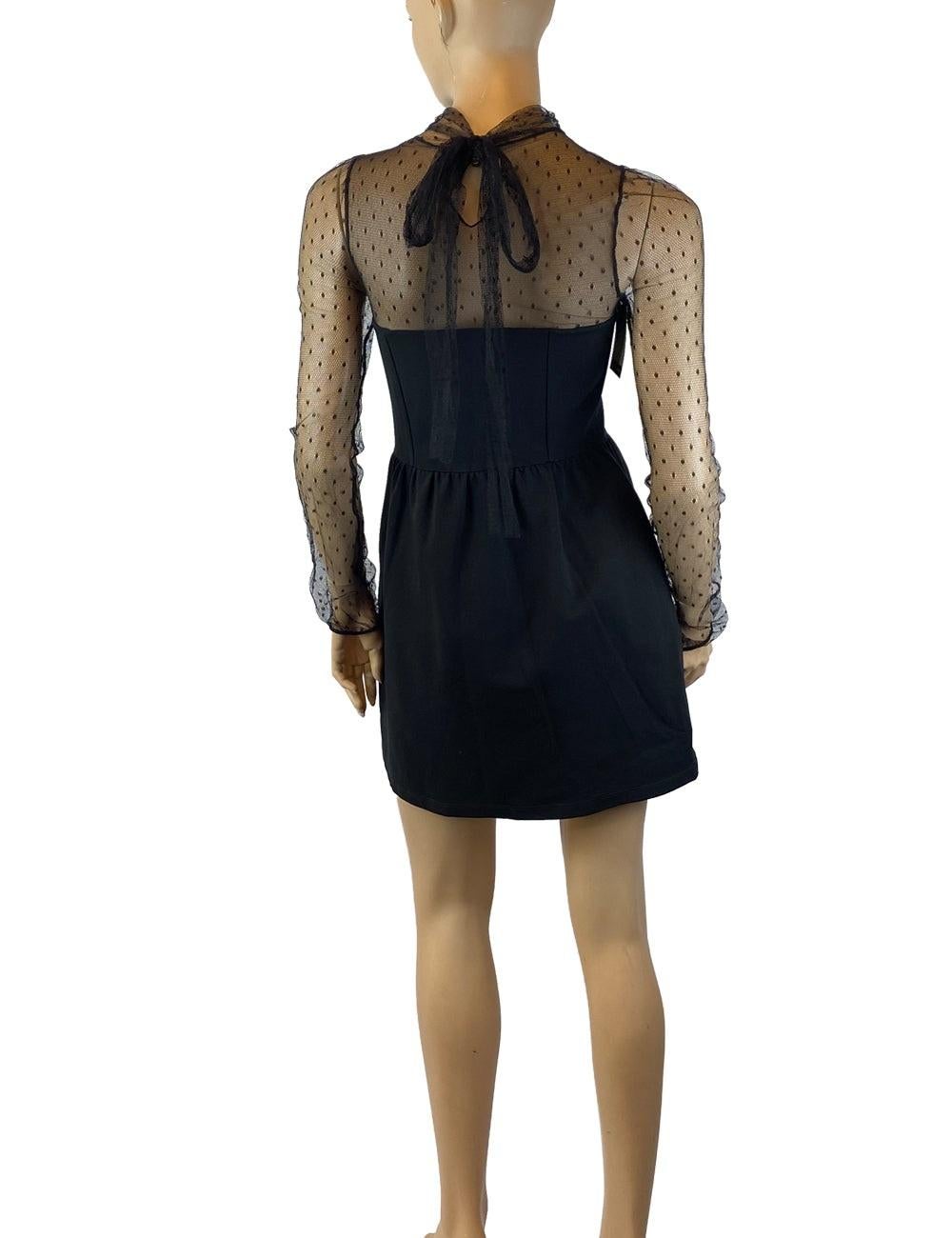 Valentino EU 38 Black Dress with Mesh Lace Décolletage In Excellent Condition In Amman, JO