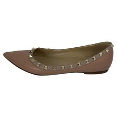 Valentino EU 39 Dusty Pink Leather Pointed-Toe Gold-Studded Ballet Flats
