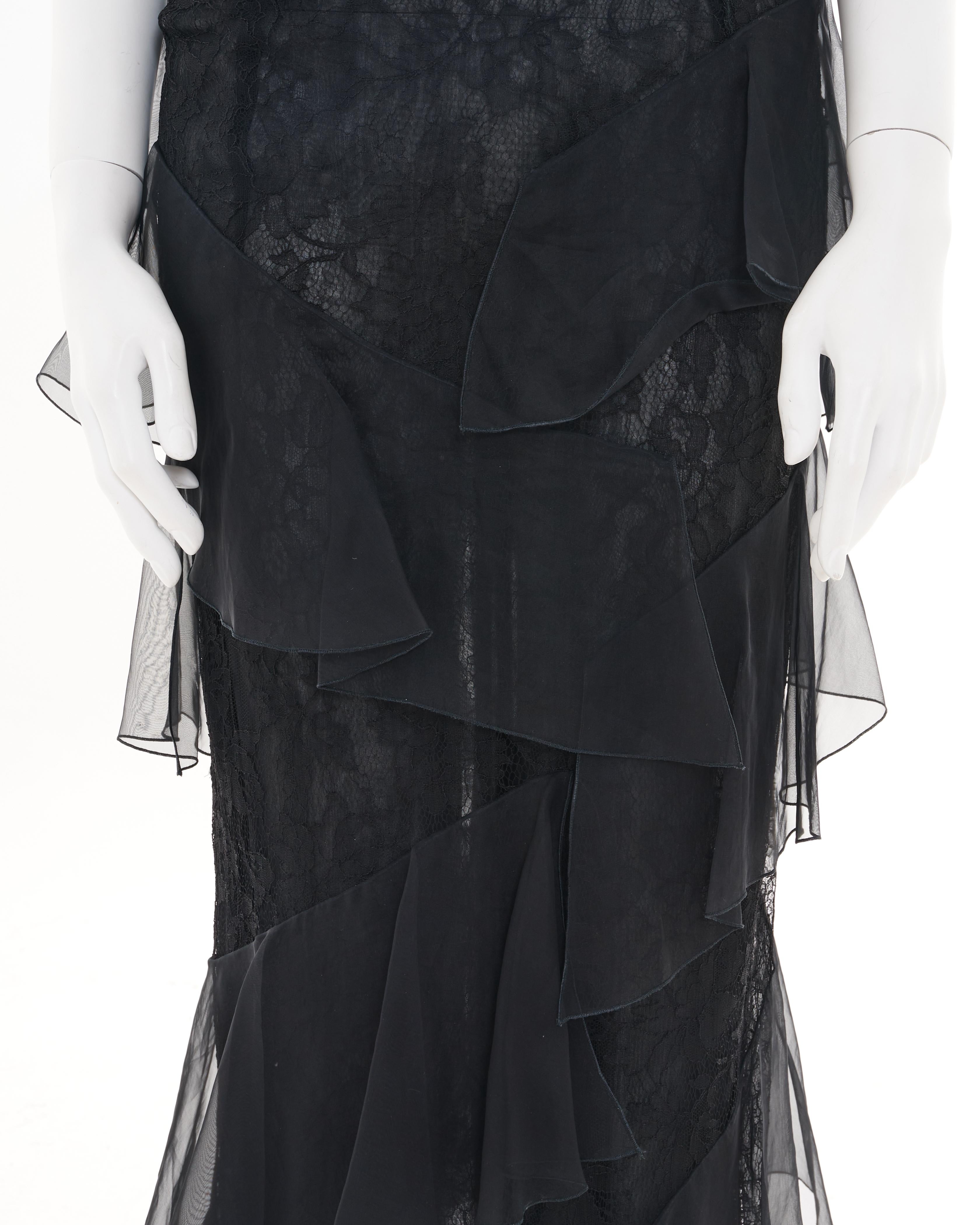 Valentino F/W 2004 Black ruffle and lace silk skirt set gown in vendita 6