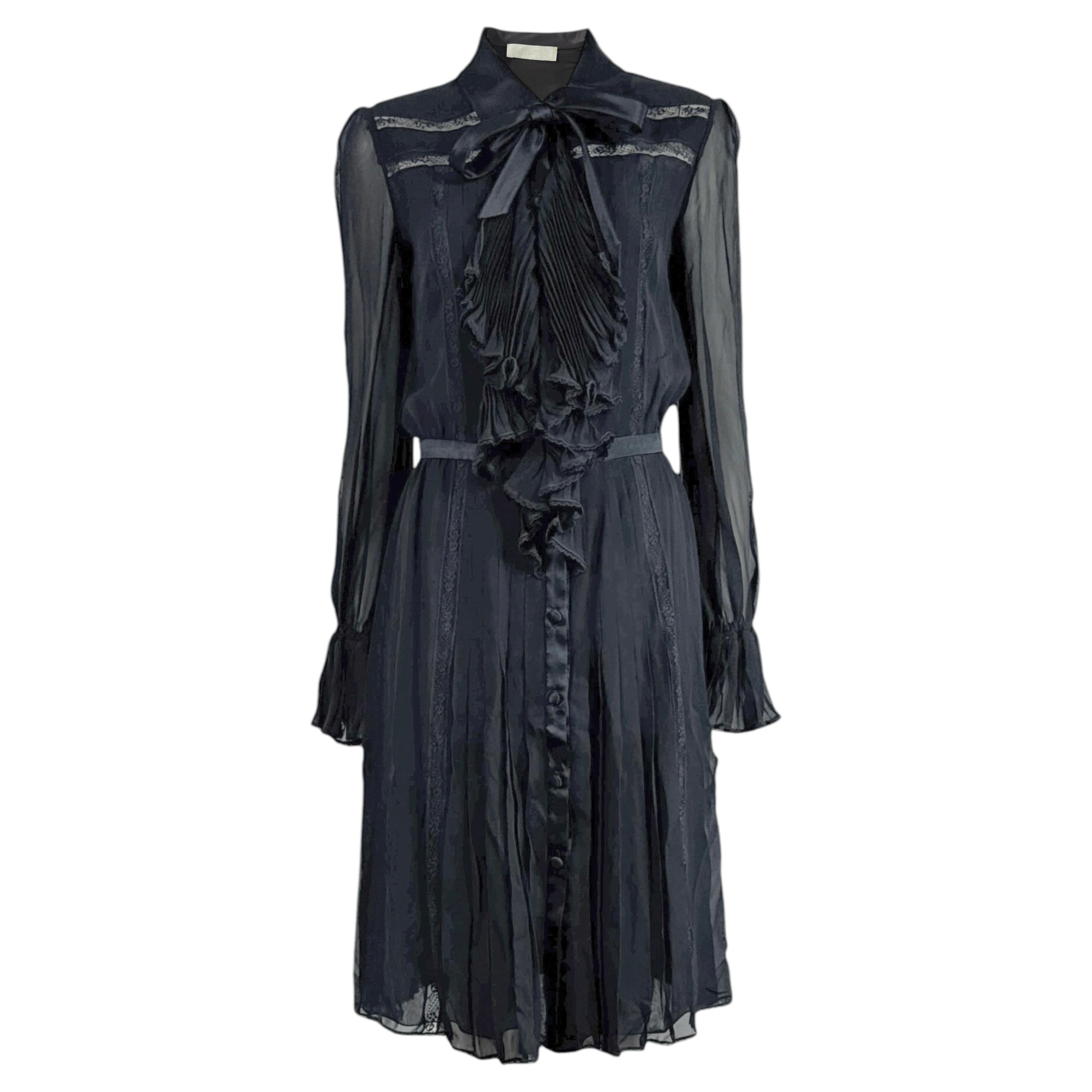 Valentino Herbst 2005, Look 9: Schwarzes Hemdkleid aus Kreppseide