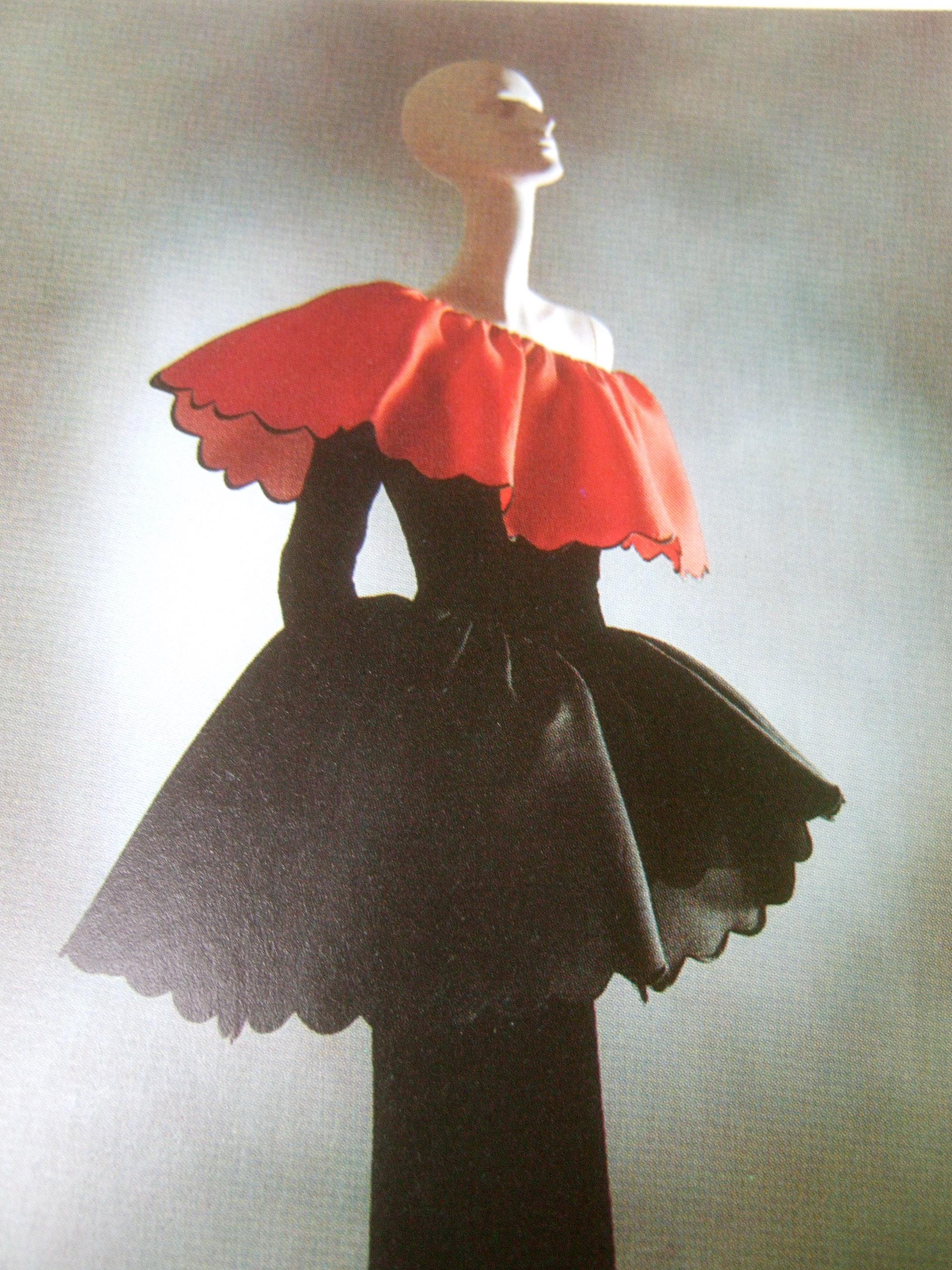 Valentino Fashion Book Collections from the 1960s thru 1990 c 1991 For Sale 1