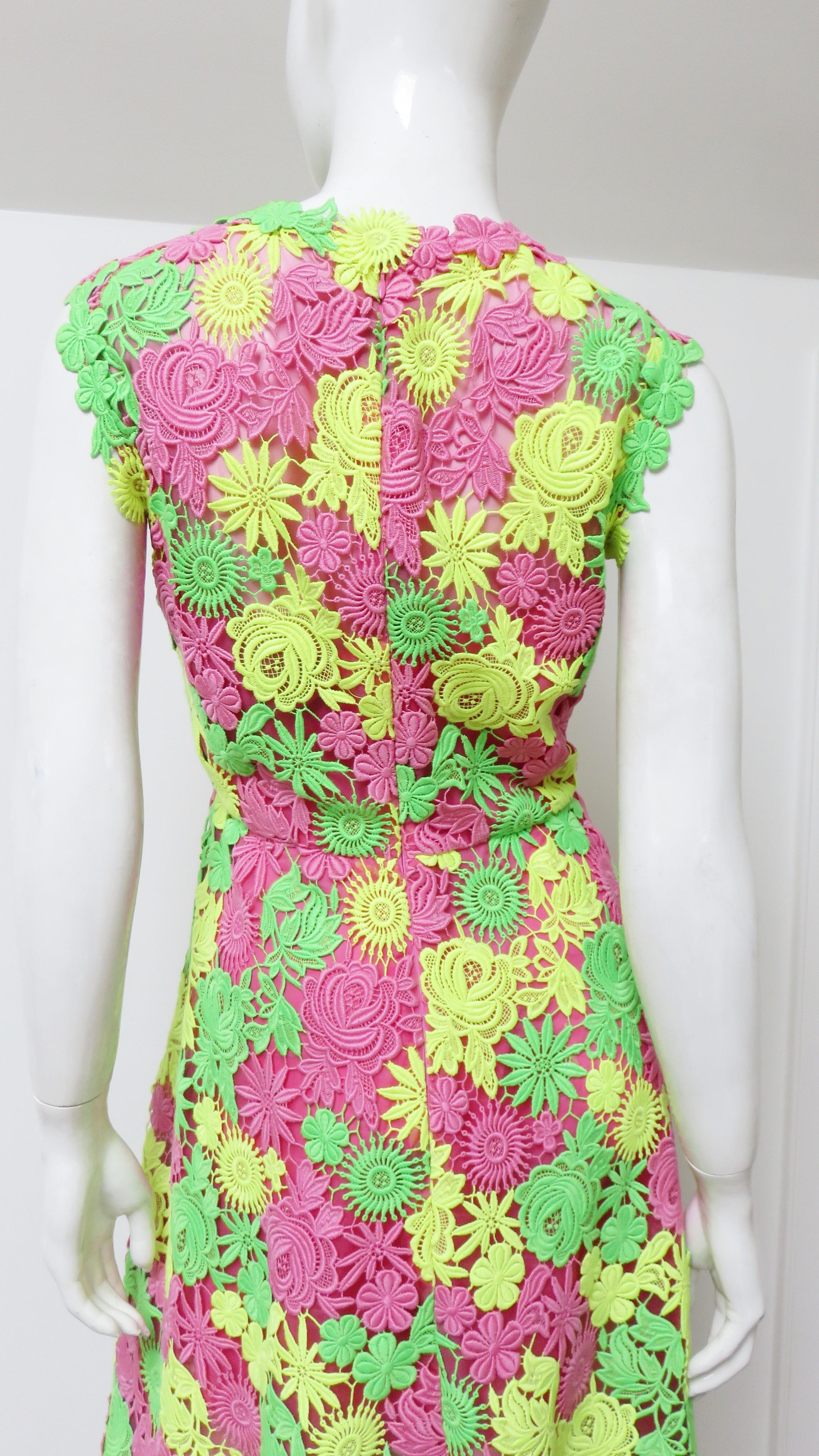 Valentino Flower Lace Silk Dress For Sale 5