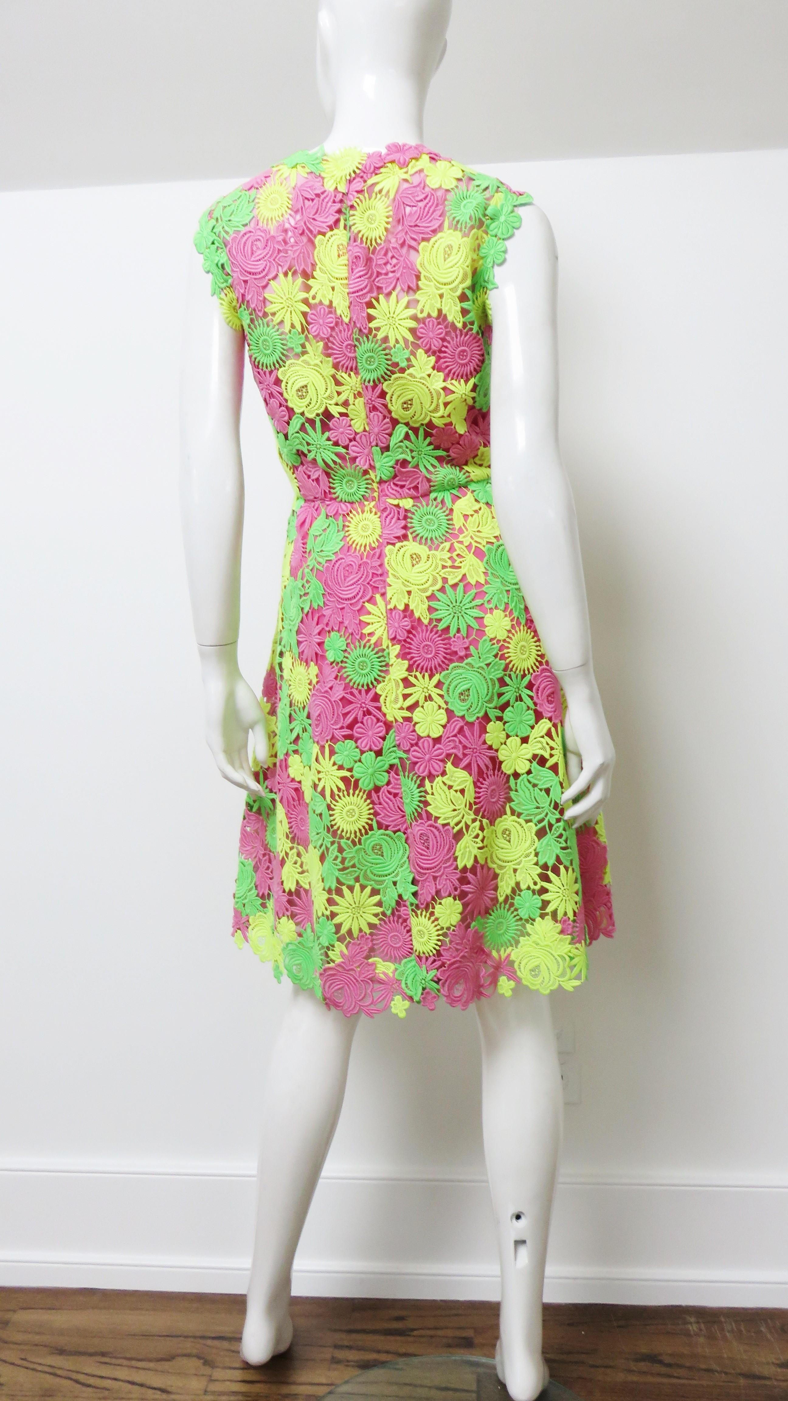 Valentino Flower Lace Silk Dress For Sale 8