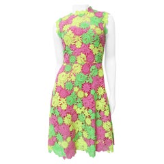 Vestido de seda con encaje de flores Valentino