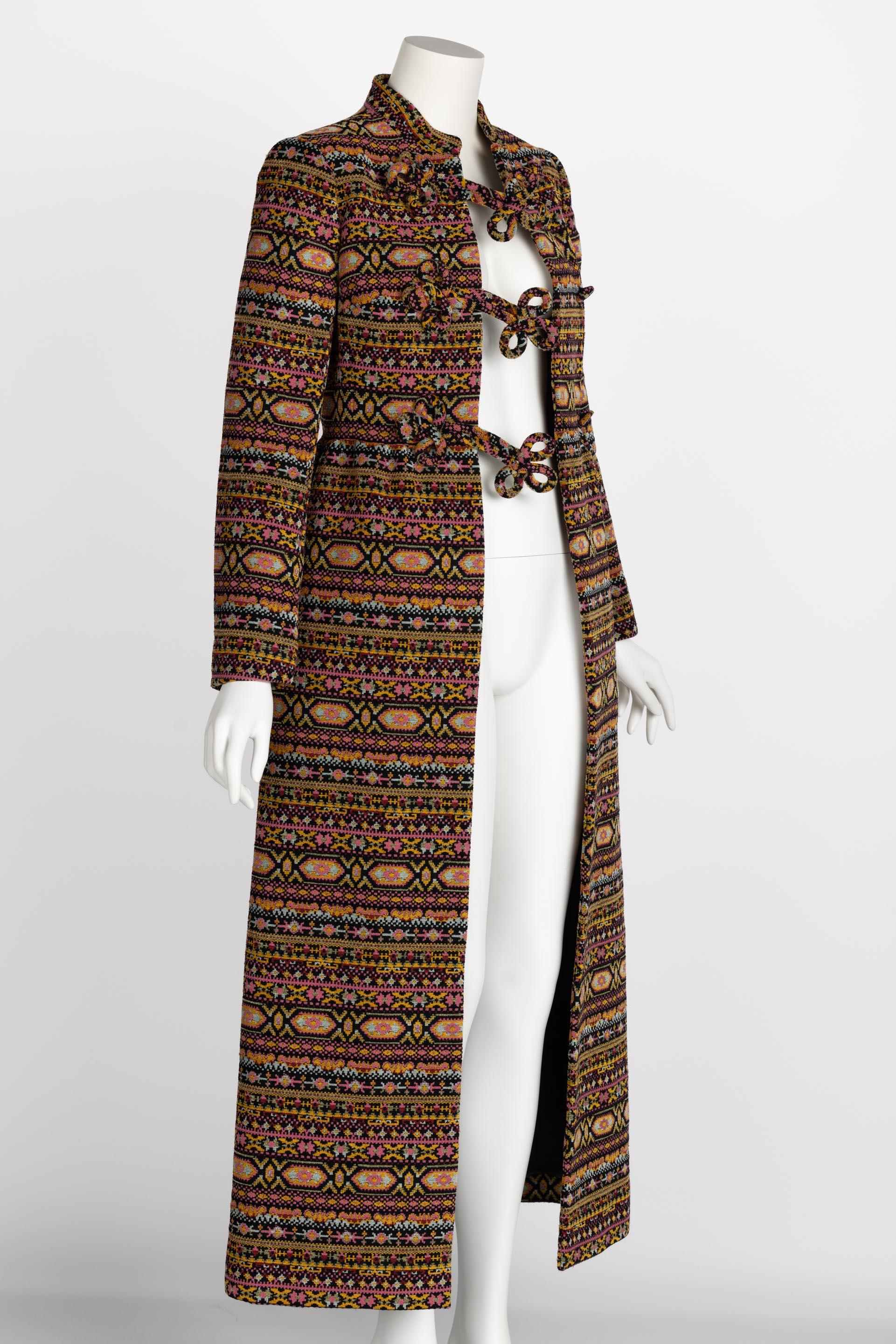 Valentino Folklore Tapestry Runway Coat Fall 2012 In Excellent Condition In Boca Raton, FL