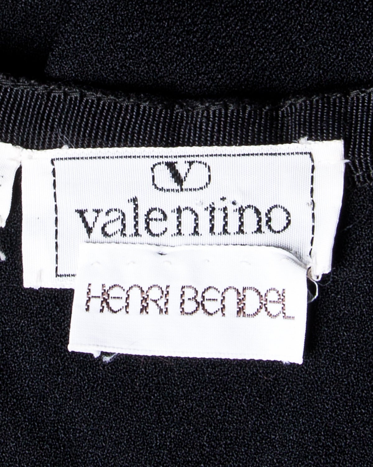 Valentino für Henri Bendel Vintage Schwarz + Weiß Fransen Maxirock im Angebot 2