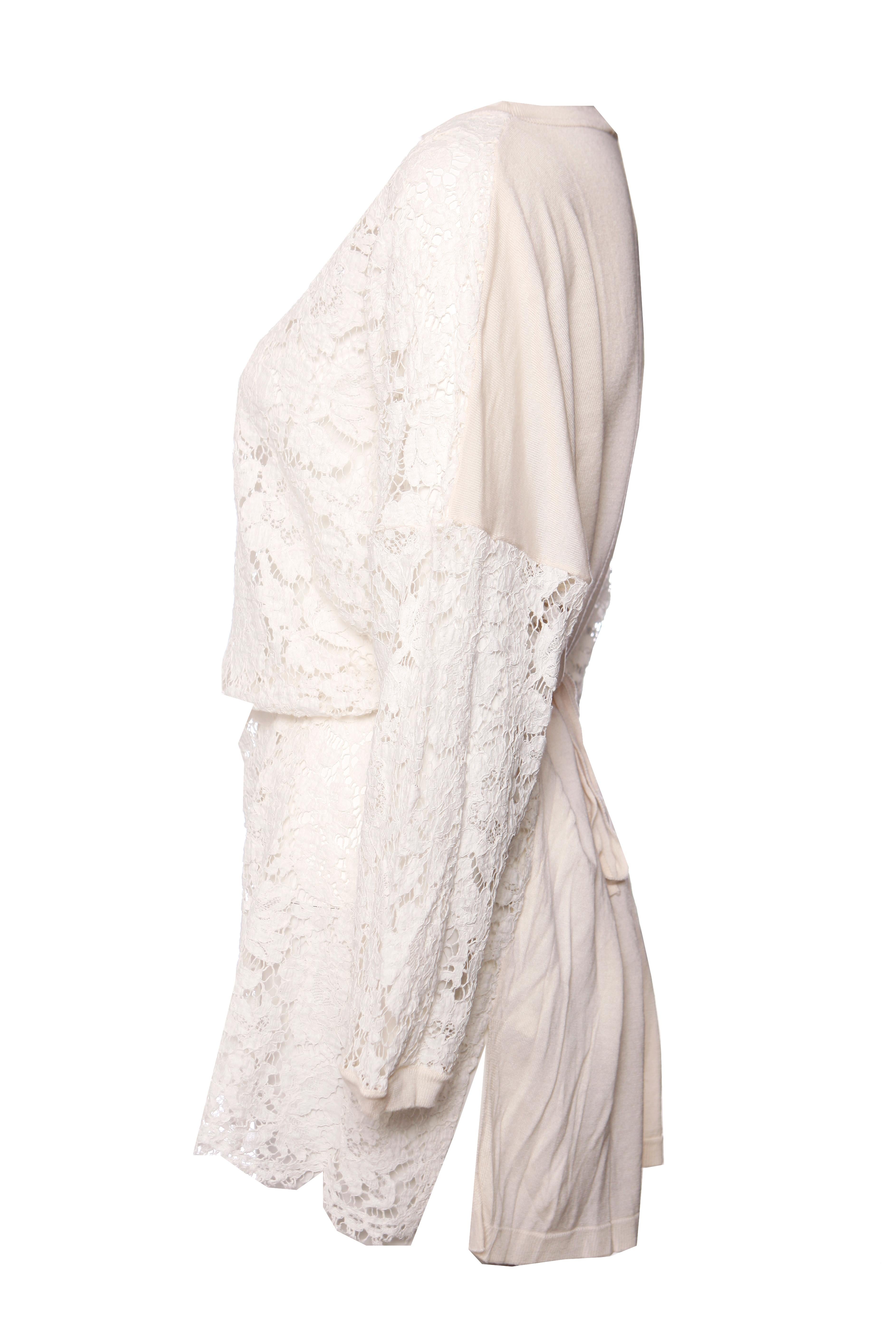 Beige Valentino, top con allacciatura frontale color ecrù in vendita